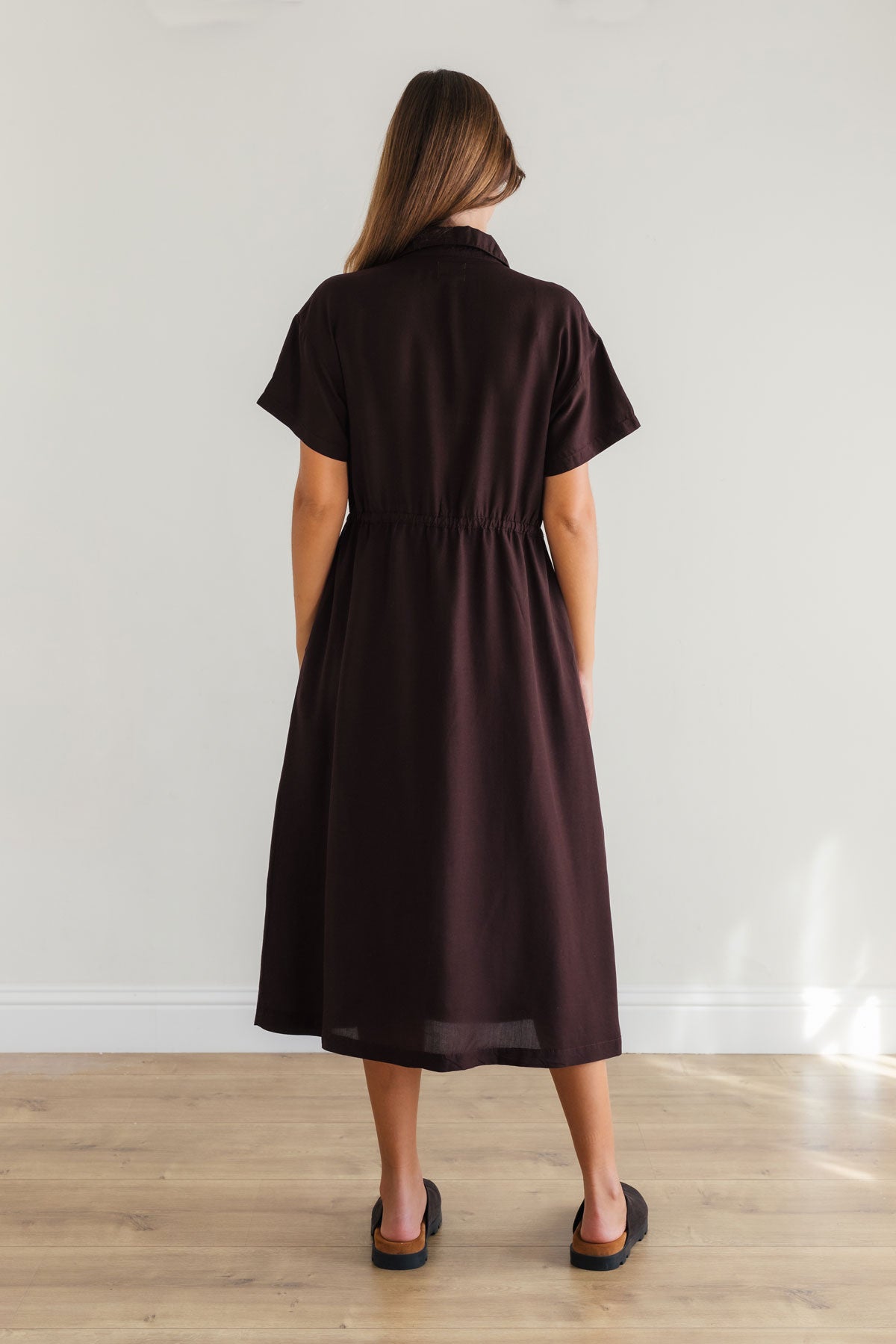Vegan short-sleeve midi dress