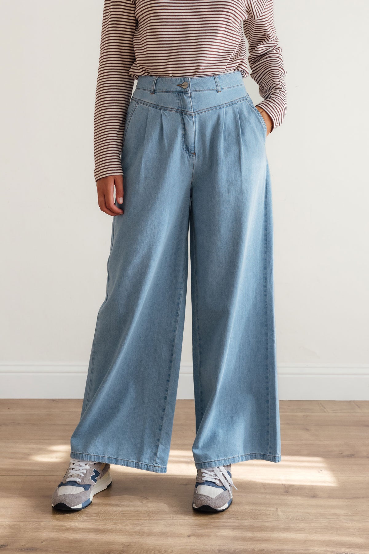 Vegan light denim trousers