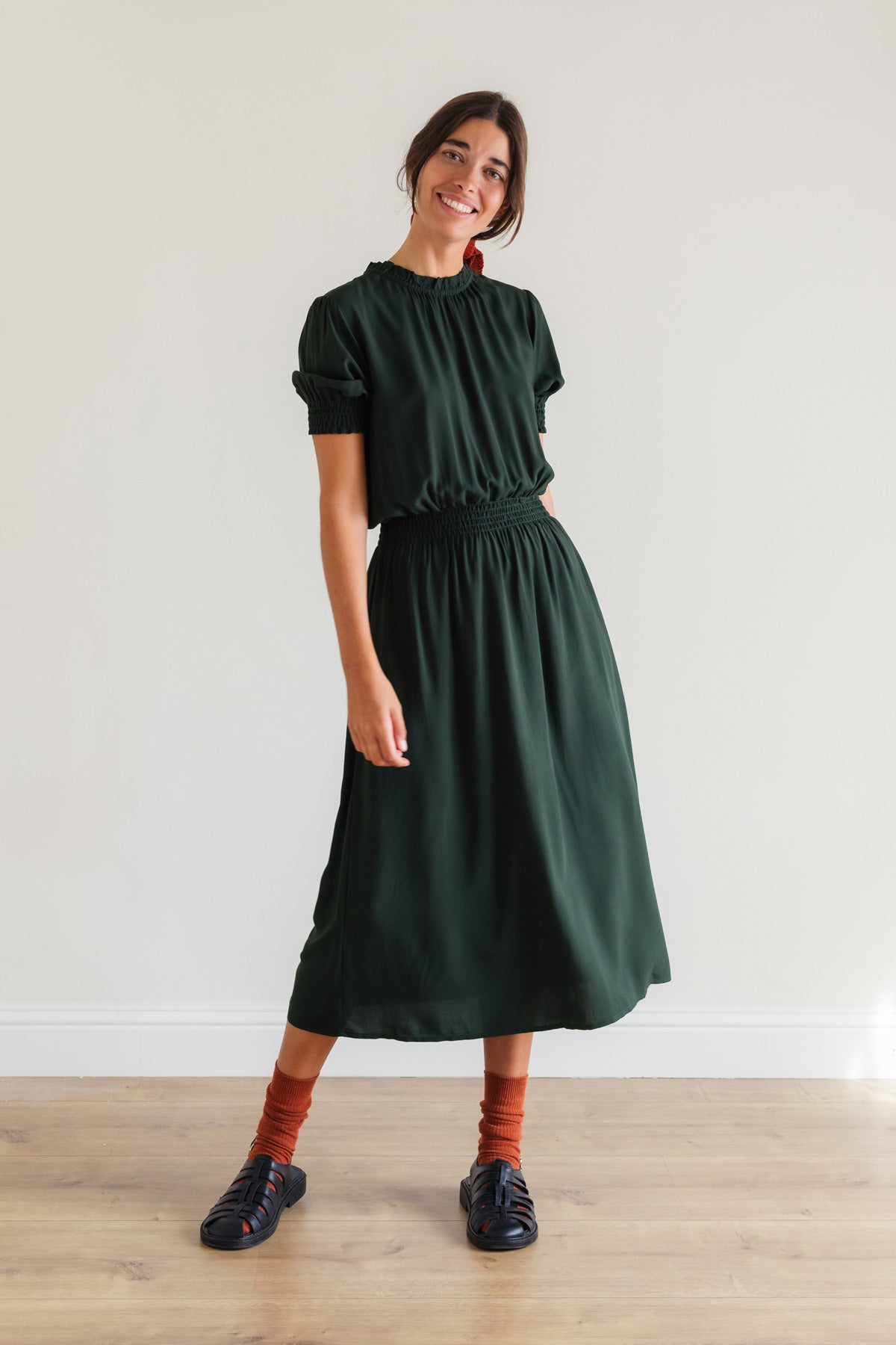 Vegan dark green outfit