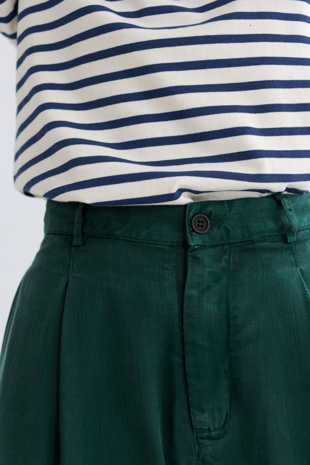 Dark green lyocell pants women striped tshirt detail front