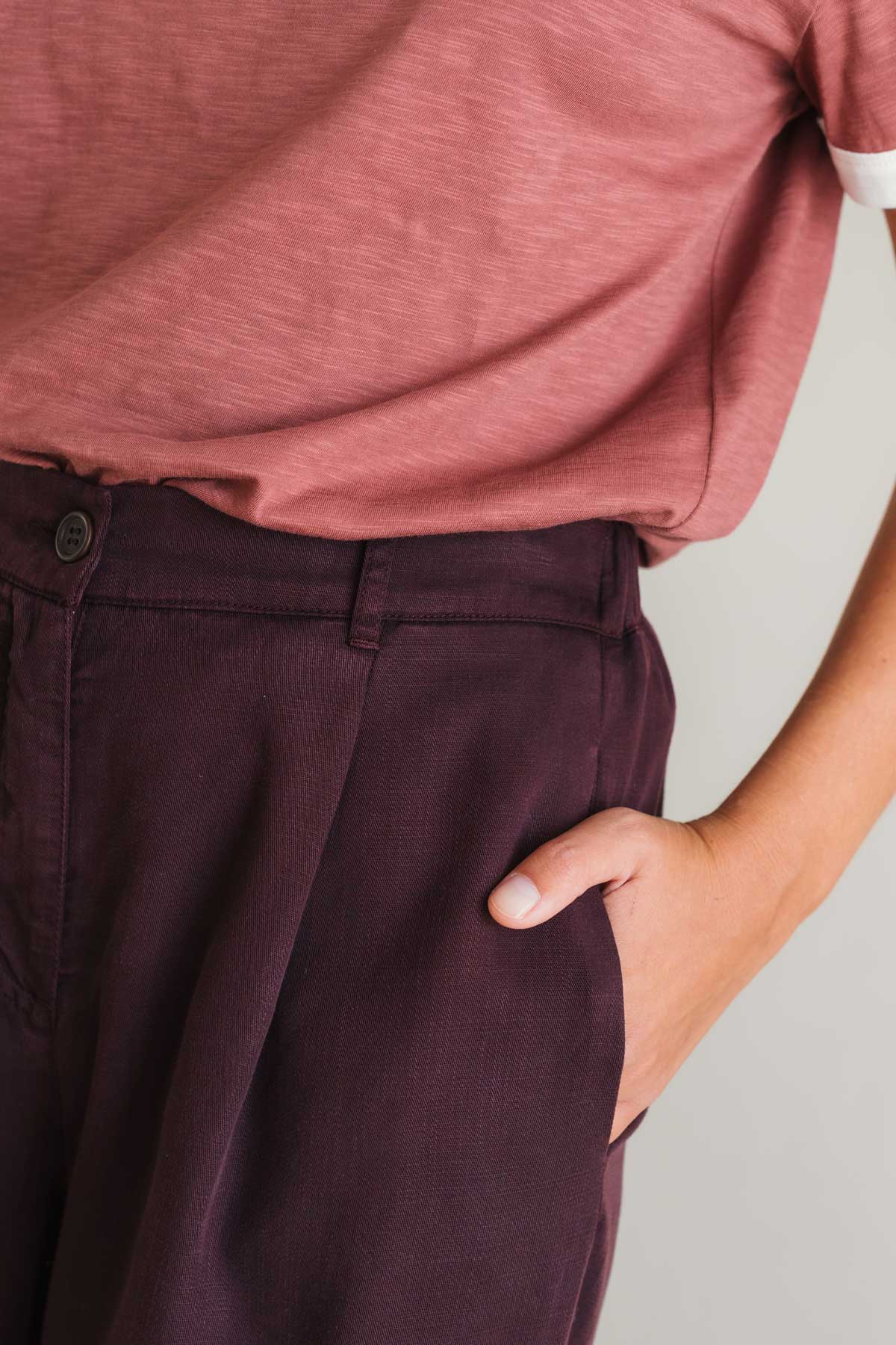 Vegan women’s loose trousers