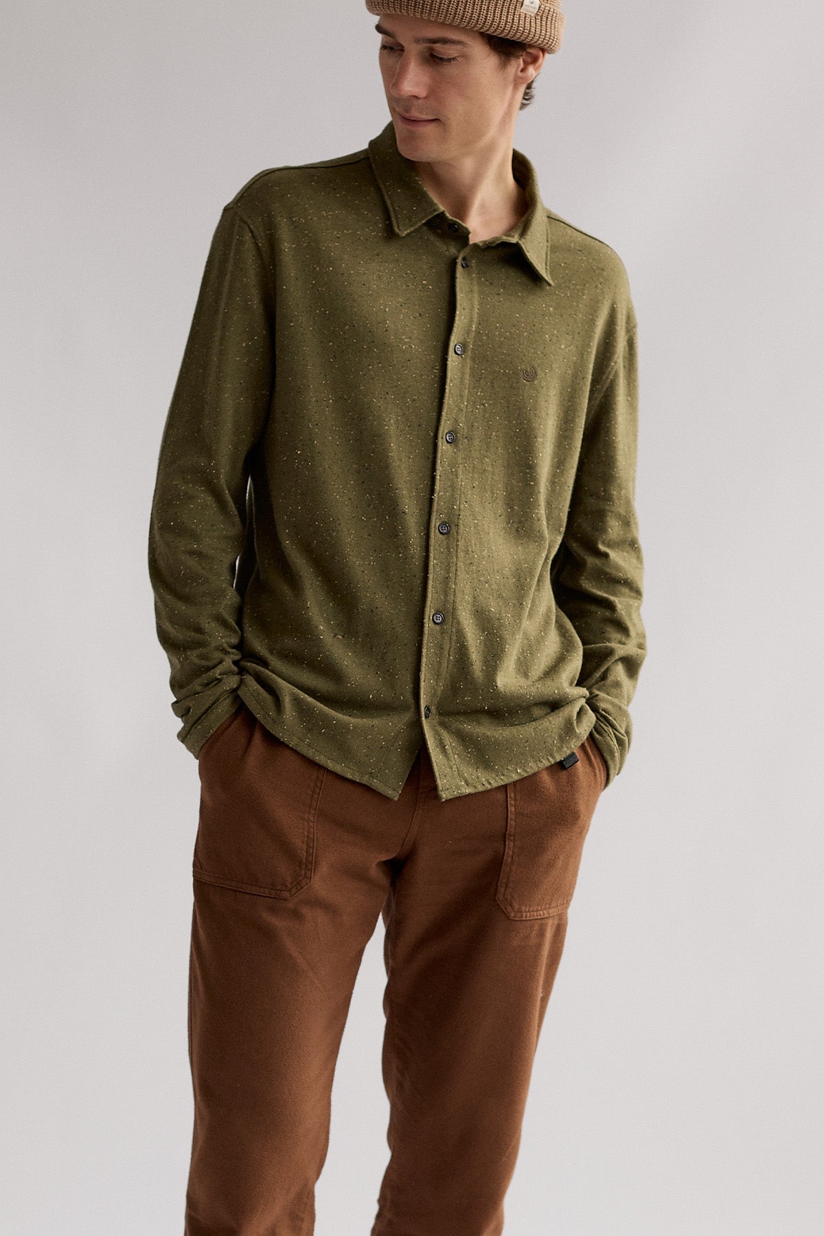 meta-hover, moss green jersey shirt with colorful neps