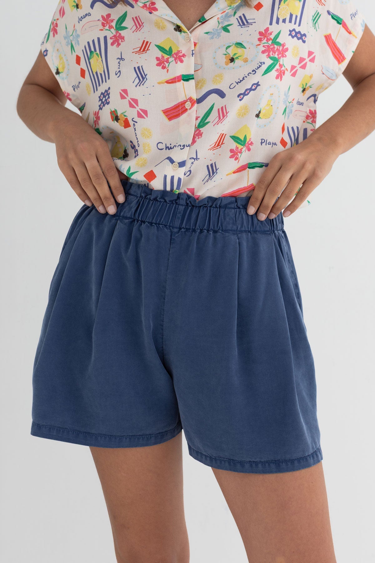 Blueberry Lyocell shorts women patterned shirt wear view front