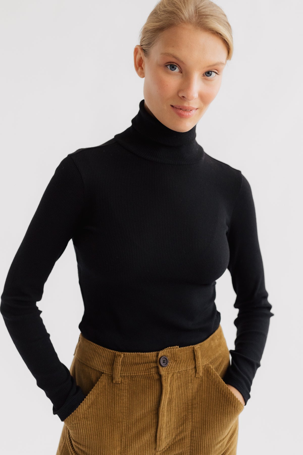 meta-preview, slim fit sustainable women top