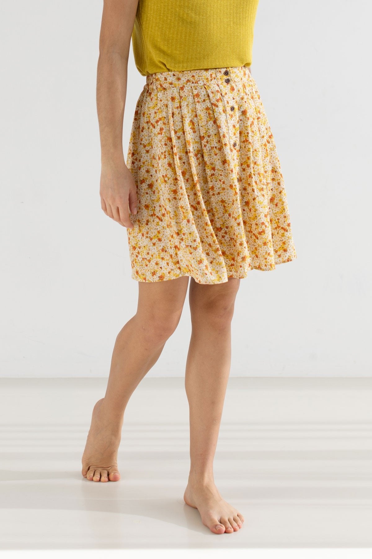 Golden flowers button-down skirt women golden green top wear view front
