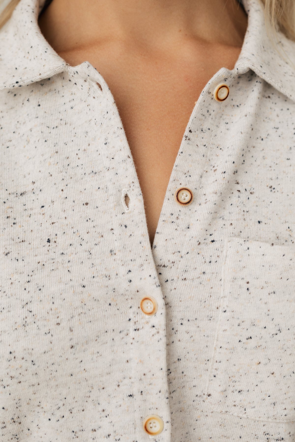 Sustainable corozo buttons neps shirt