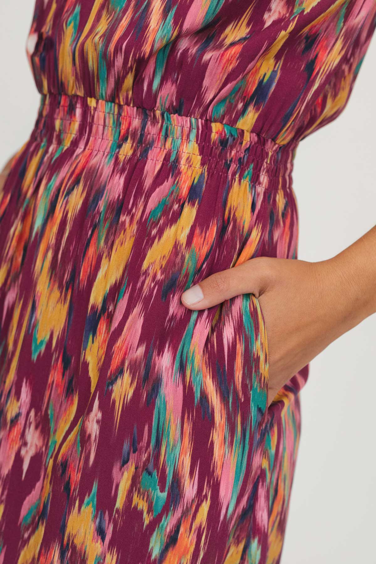 Women’s sustainable colorful dress