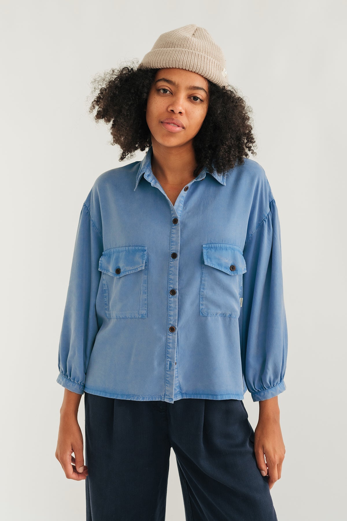 meta-hover, relaxed fit women’s blue shirt in Lyocell