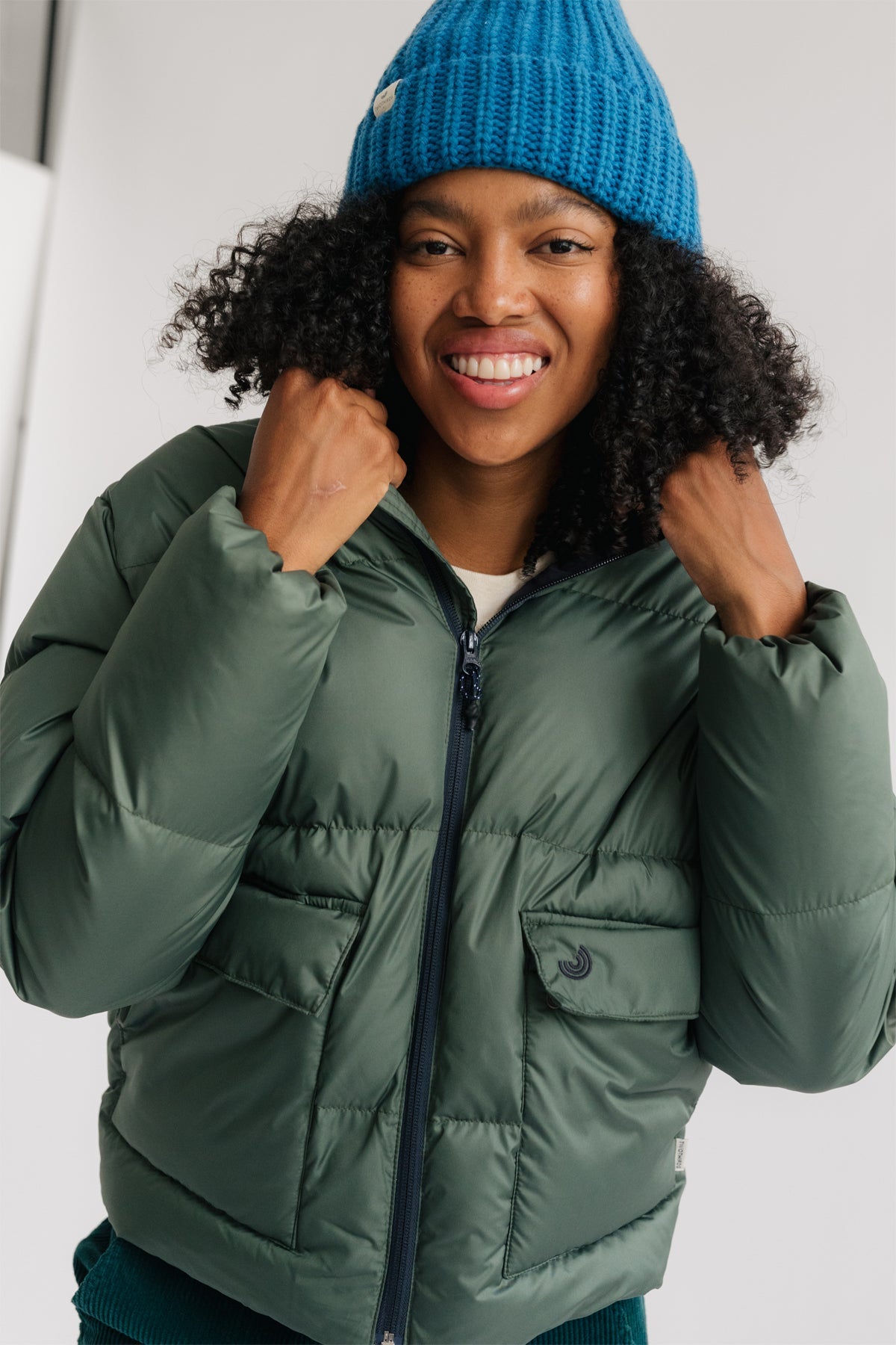 meta-preview, jacket for women with recycled thermal padding.