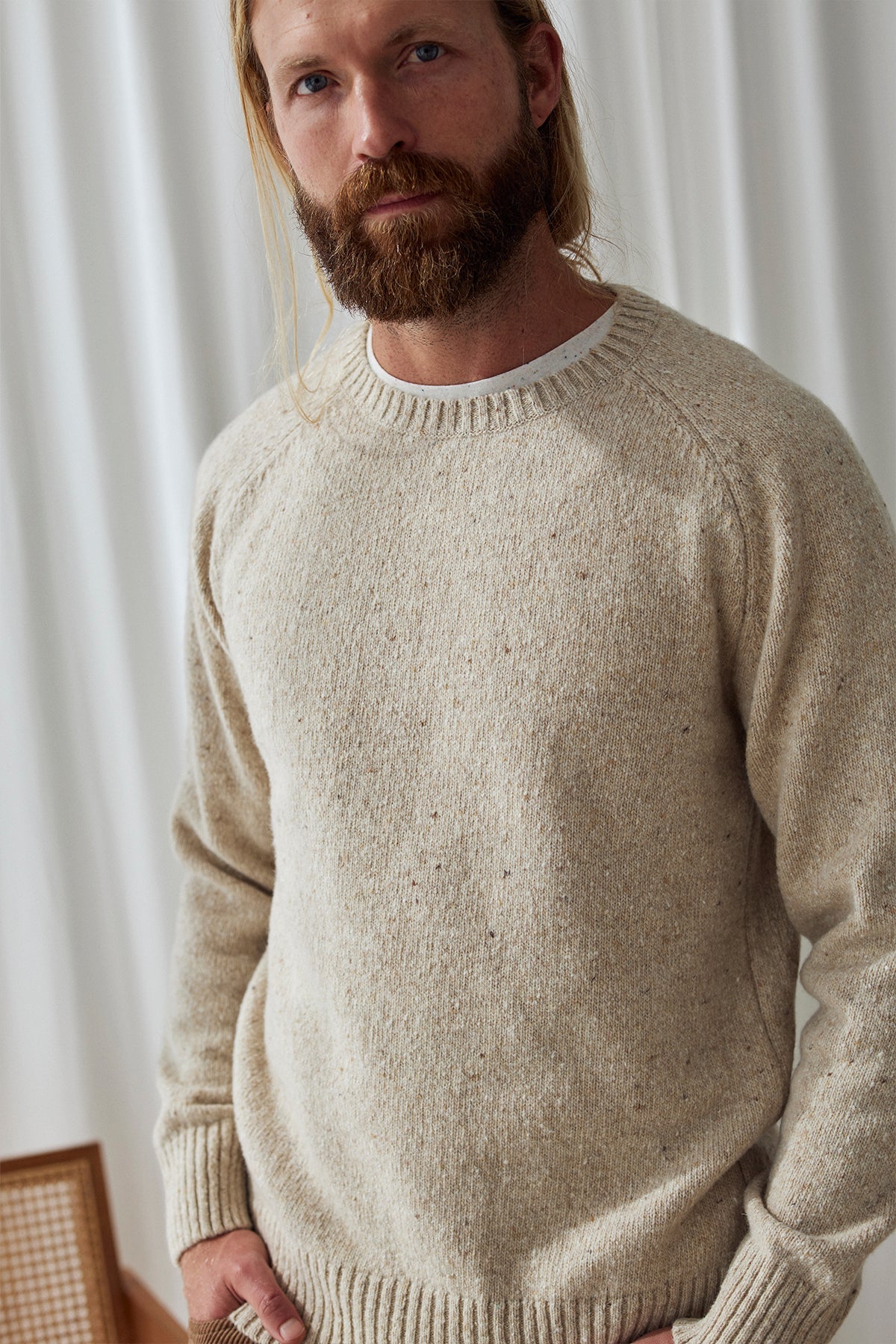 meta-hover, Warm beige raglan sleeve sweater