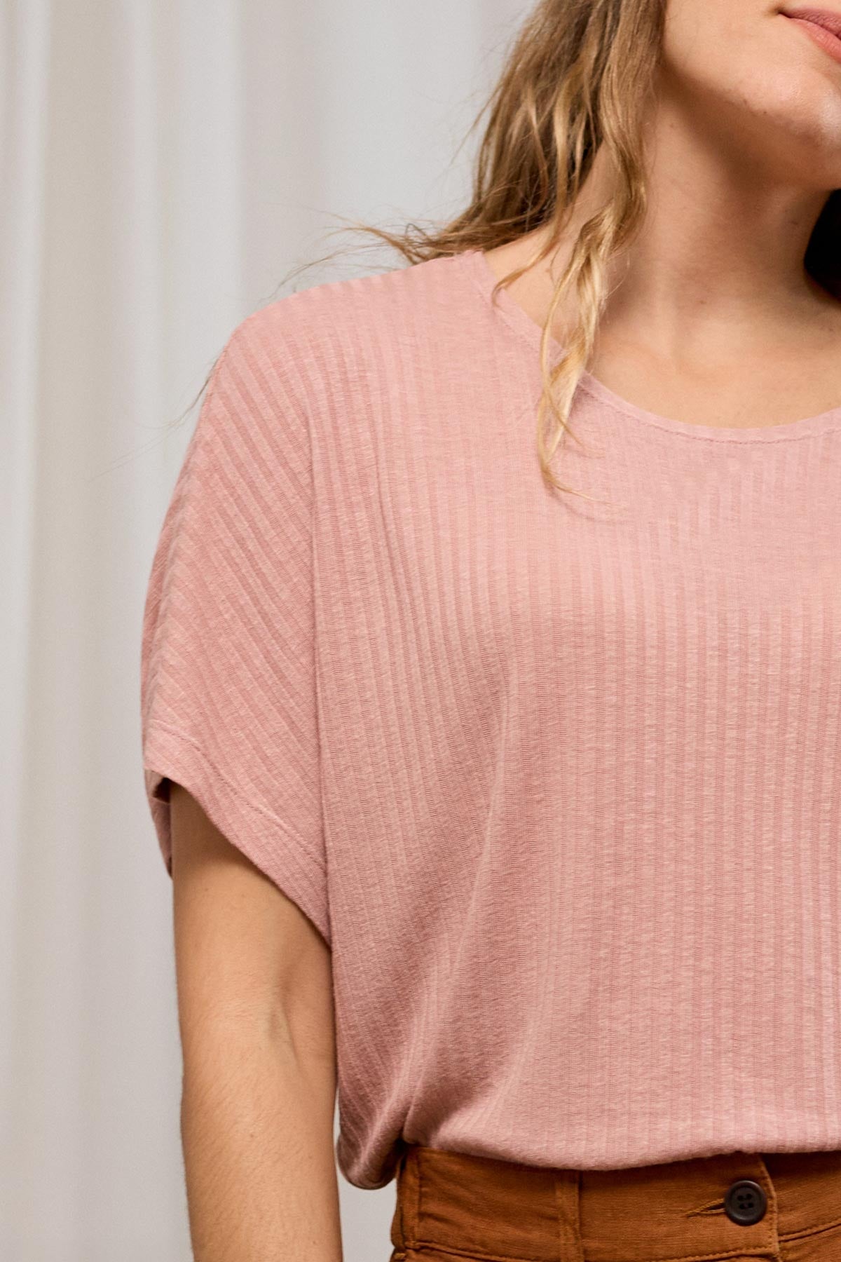 meta-hover, Soft pink linen blend top