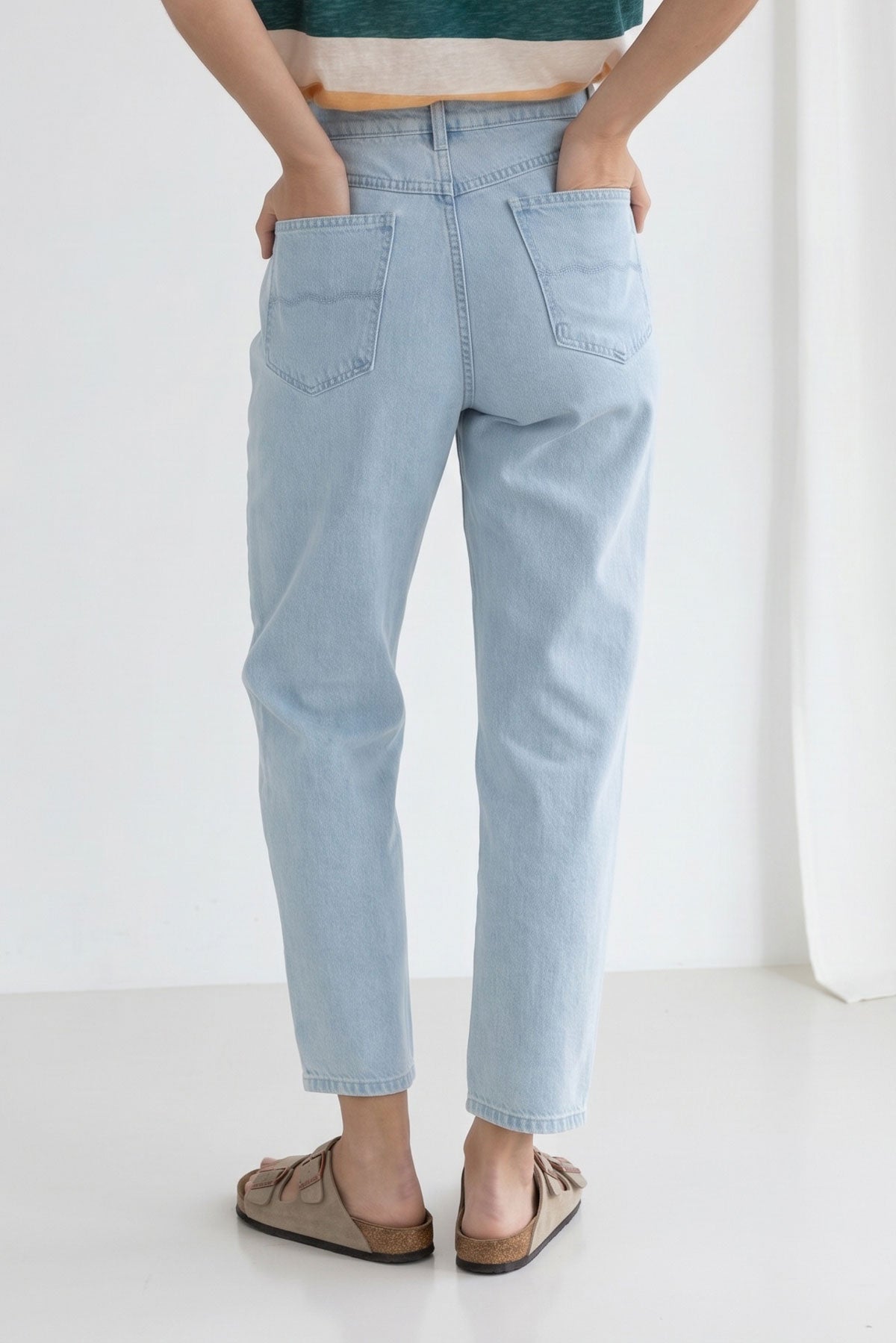 Organic cotton denim pants kiritibati light blue back view