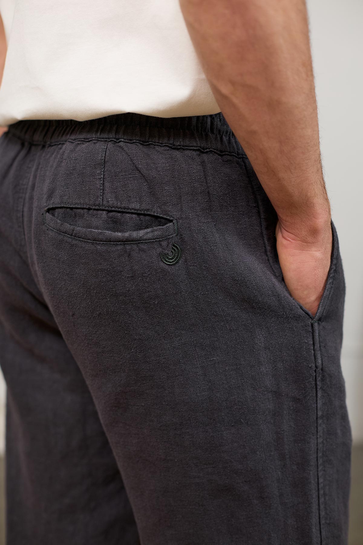 breathable dark linen trousers