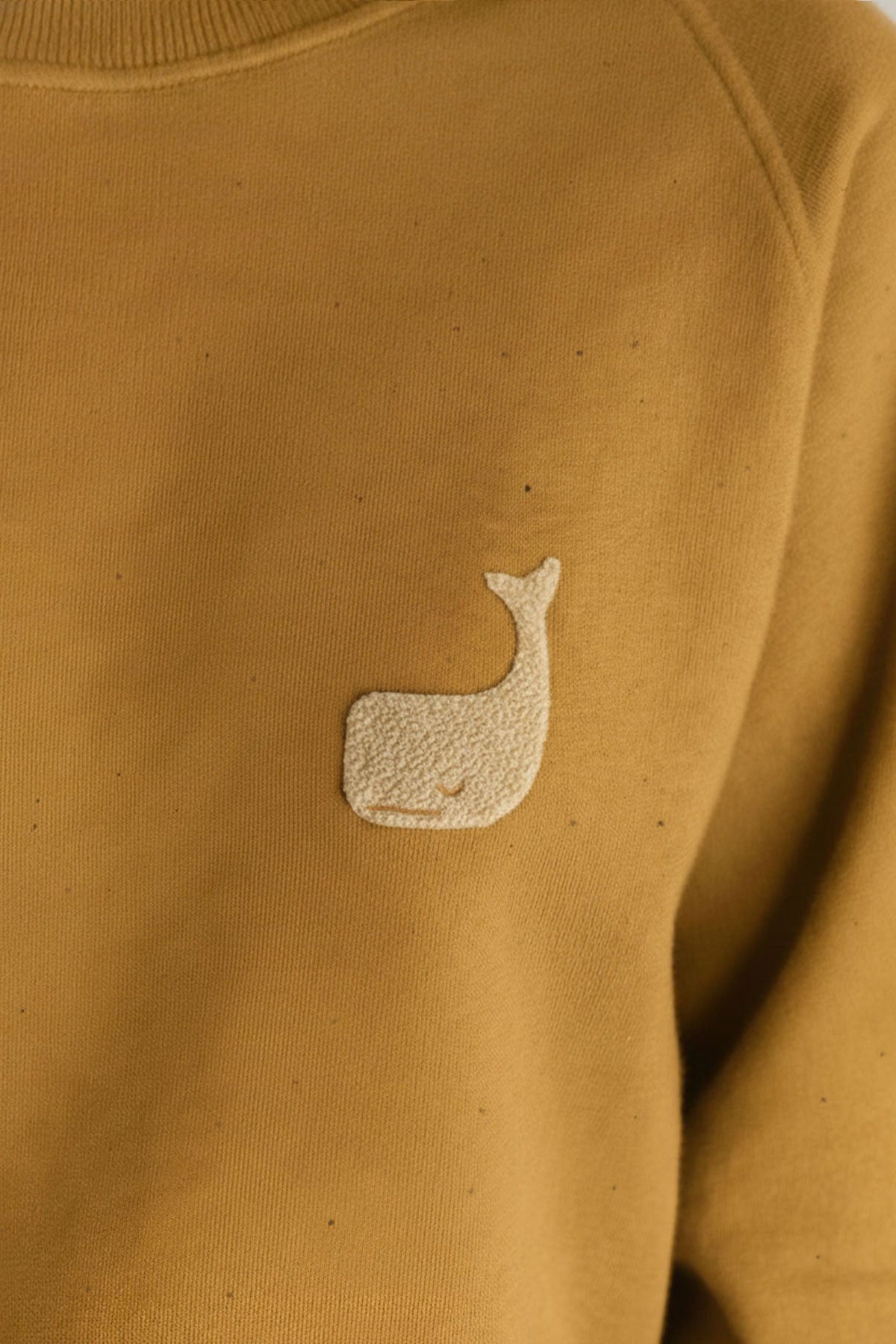 leskov sweatshirt mustard with neps detail logo