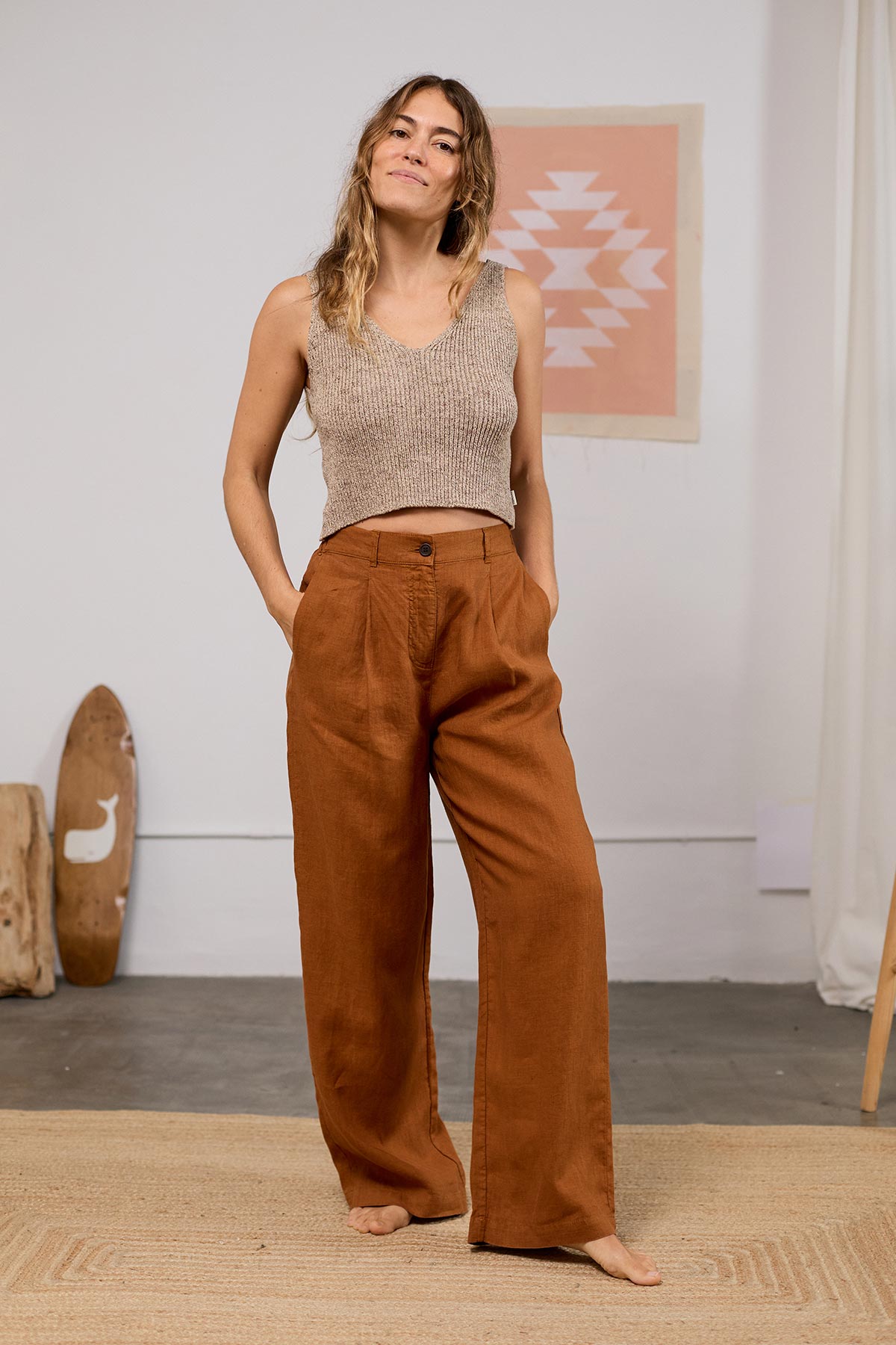 meta-hover, organic cotton blend crop top