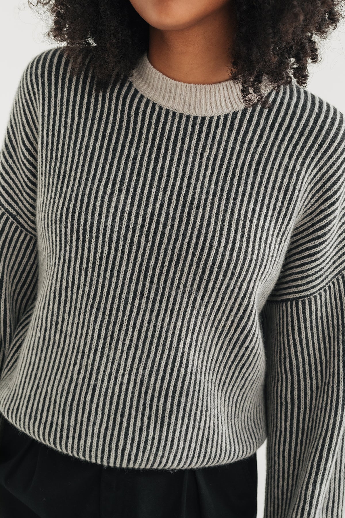 black & white ribs oversized sustainable knit