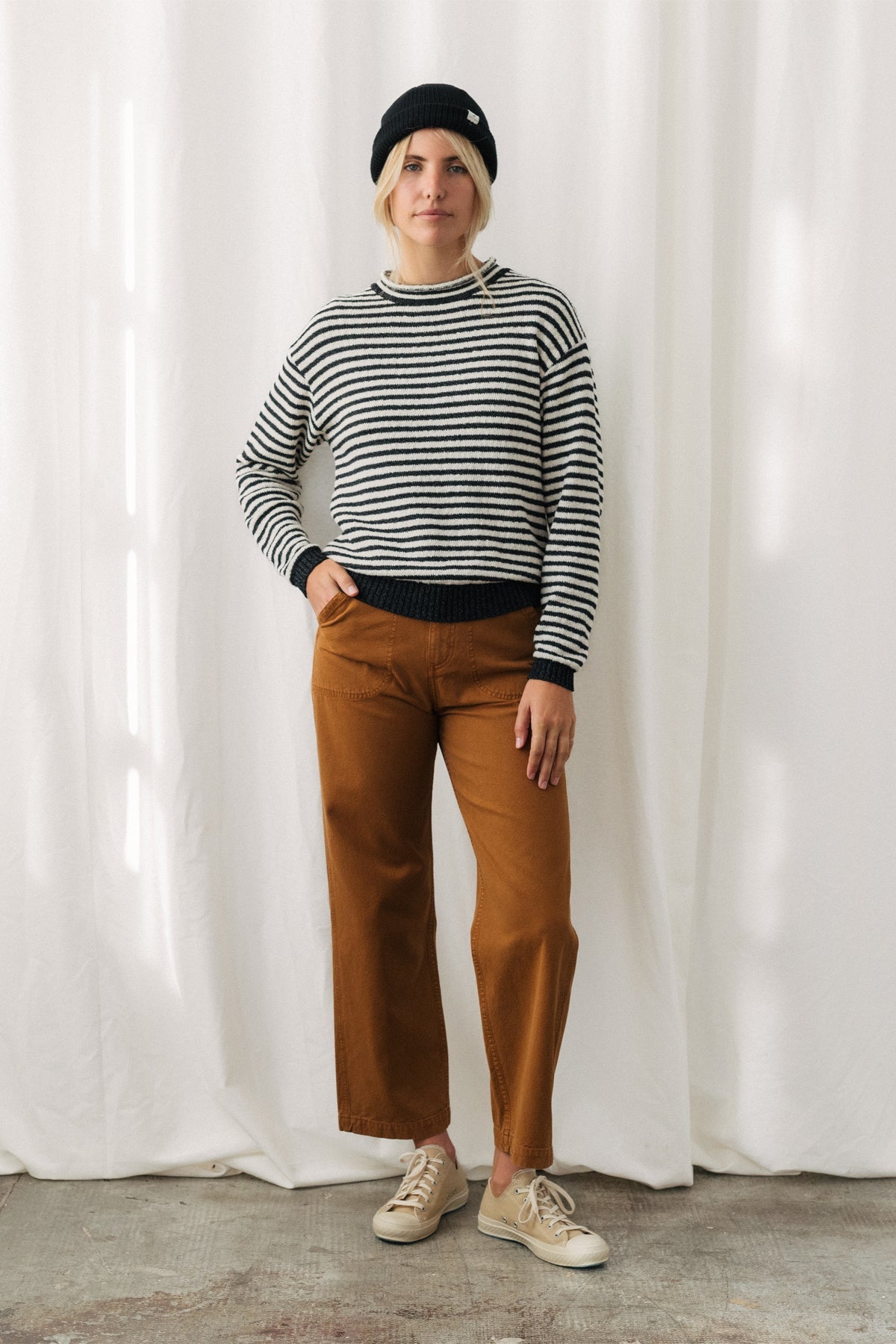 Necker Black/Ecru TWOTHIRDS