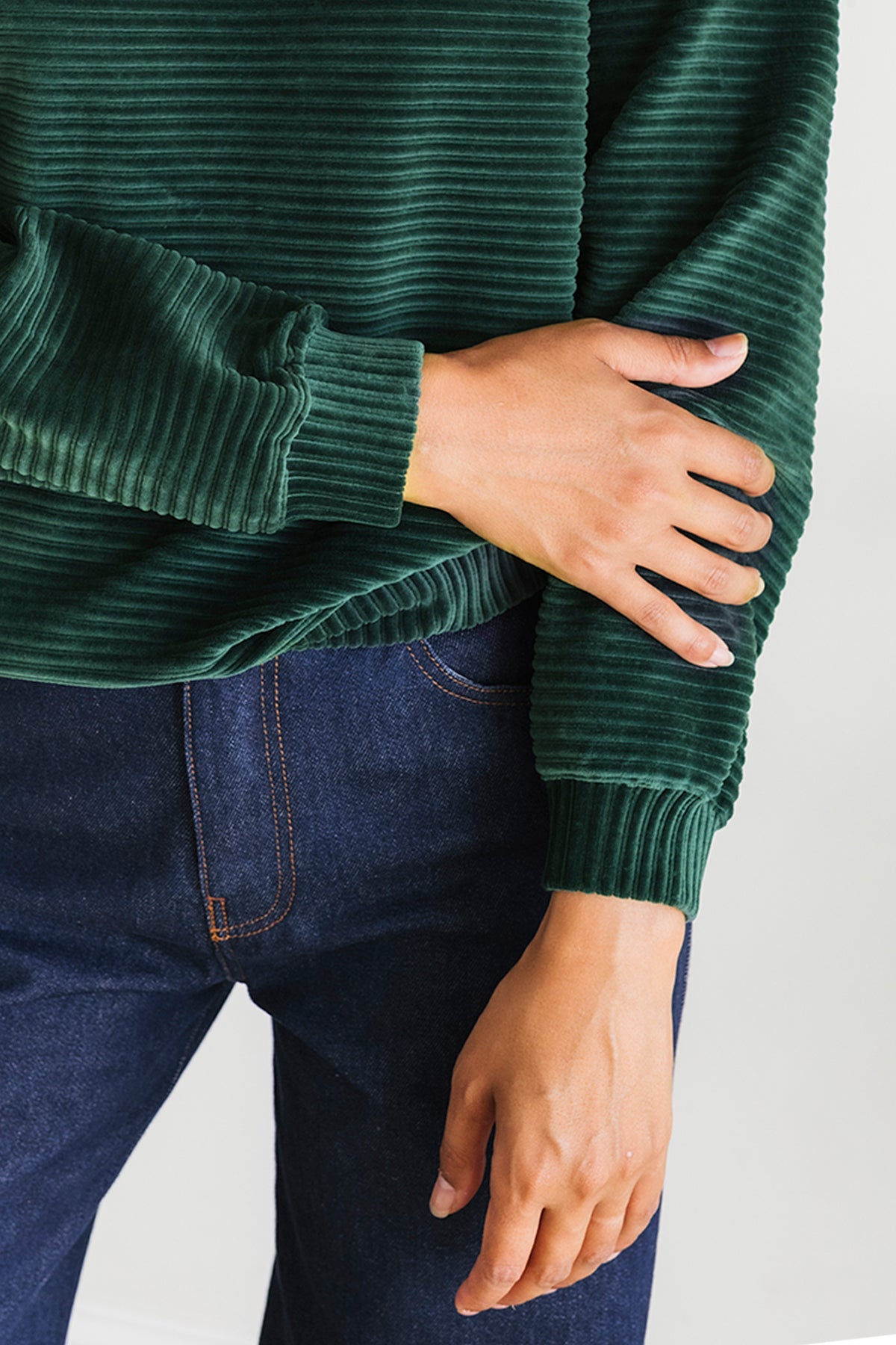 lightweight ribbed green organic cotton sweatshirt