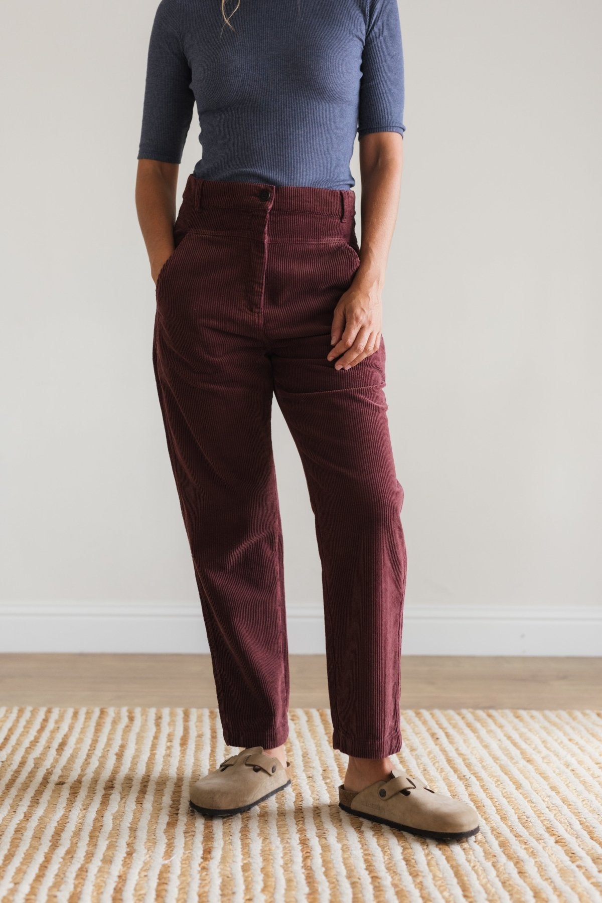 meta-preview, Sustainable women’s russet trousers
