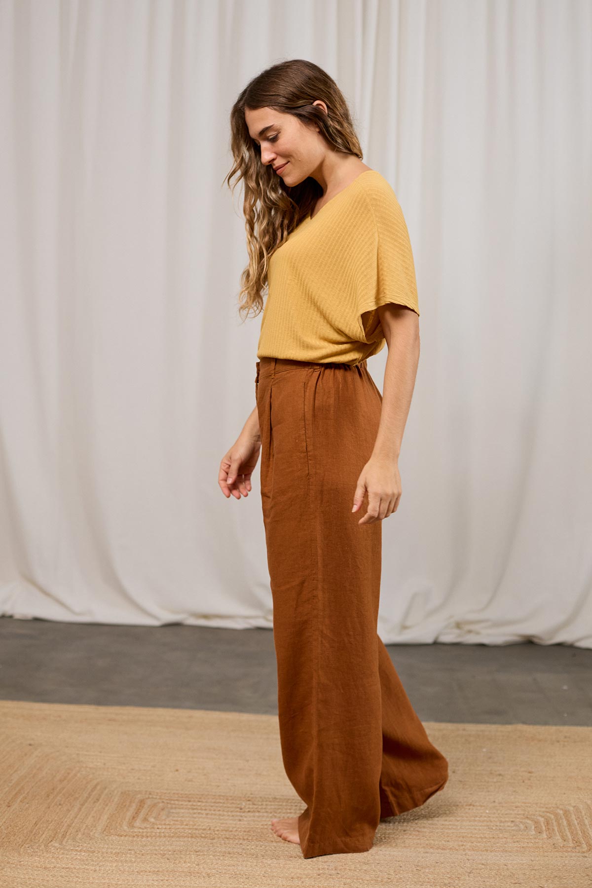 eco-friendly brown pants with rubber waistband