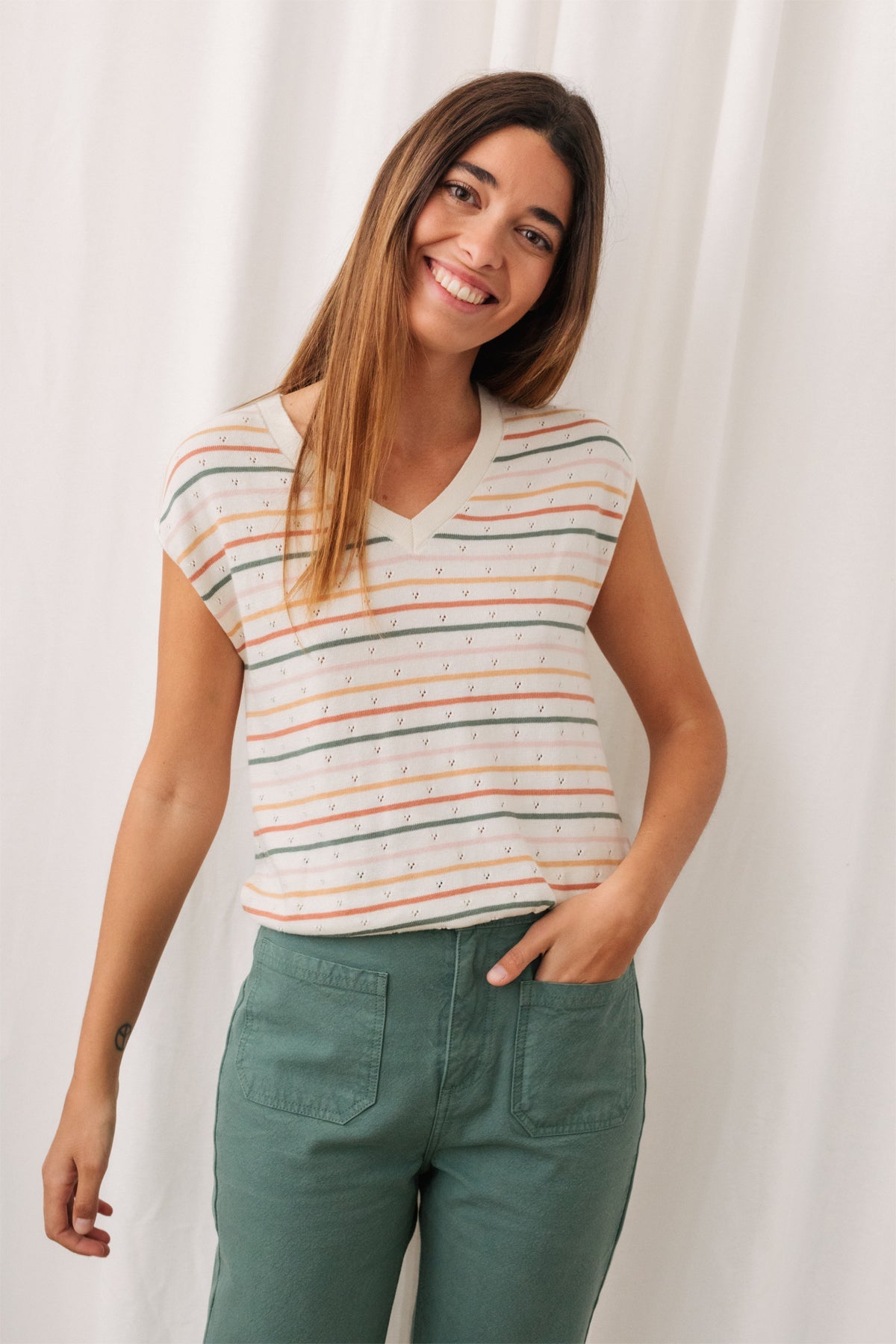 meta-hover, sustainable vest for women