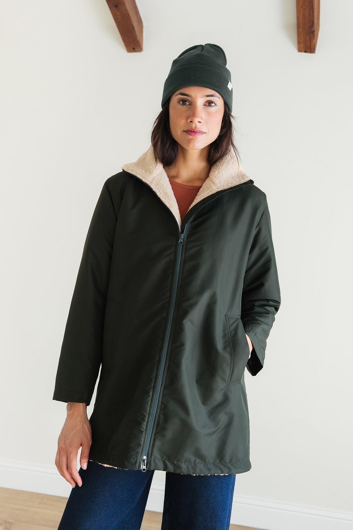 meta-hover, Eco-conscious women’s forest coat