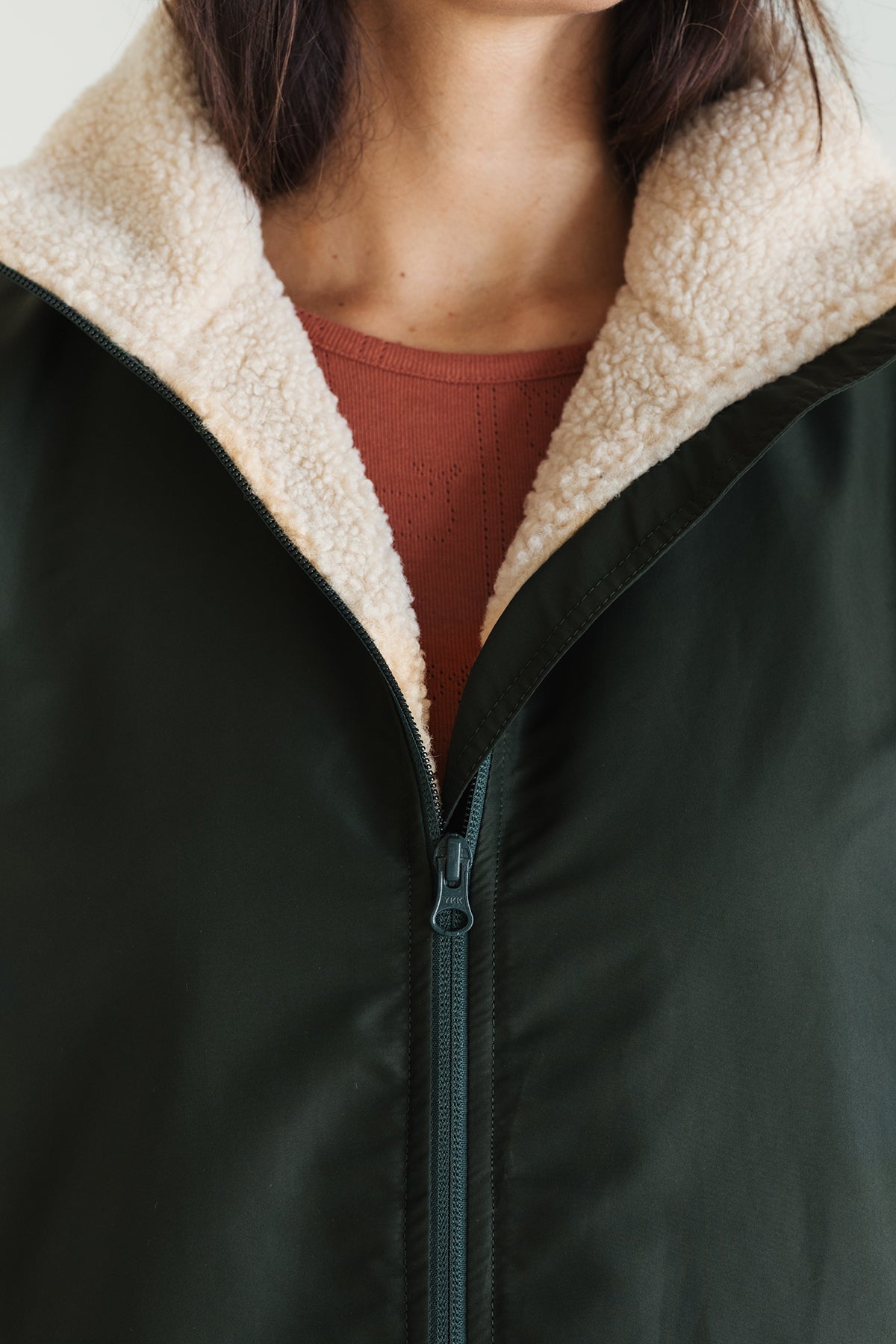 Water-repellent recycled polyester coat