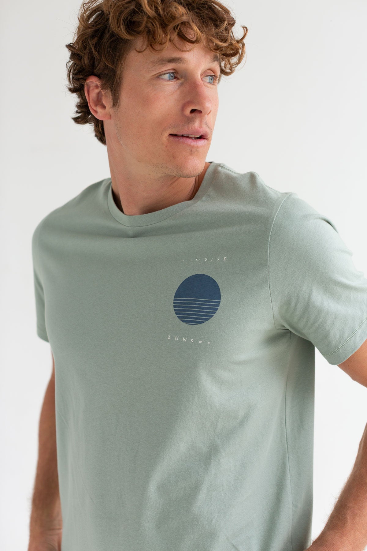 Orient green roundneck t-shirt men detail front