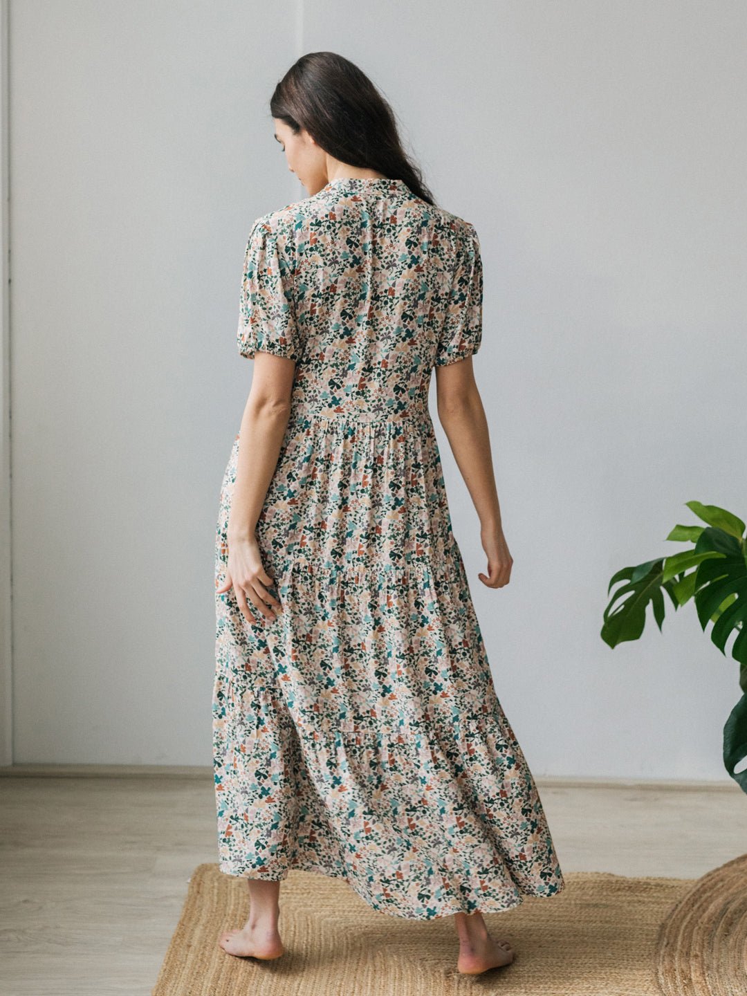 Nevis - Medium Flower