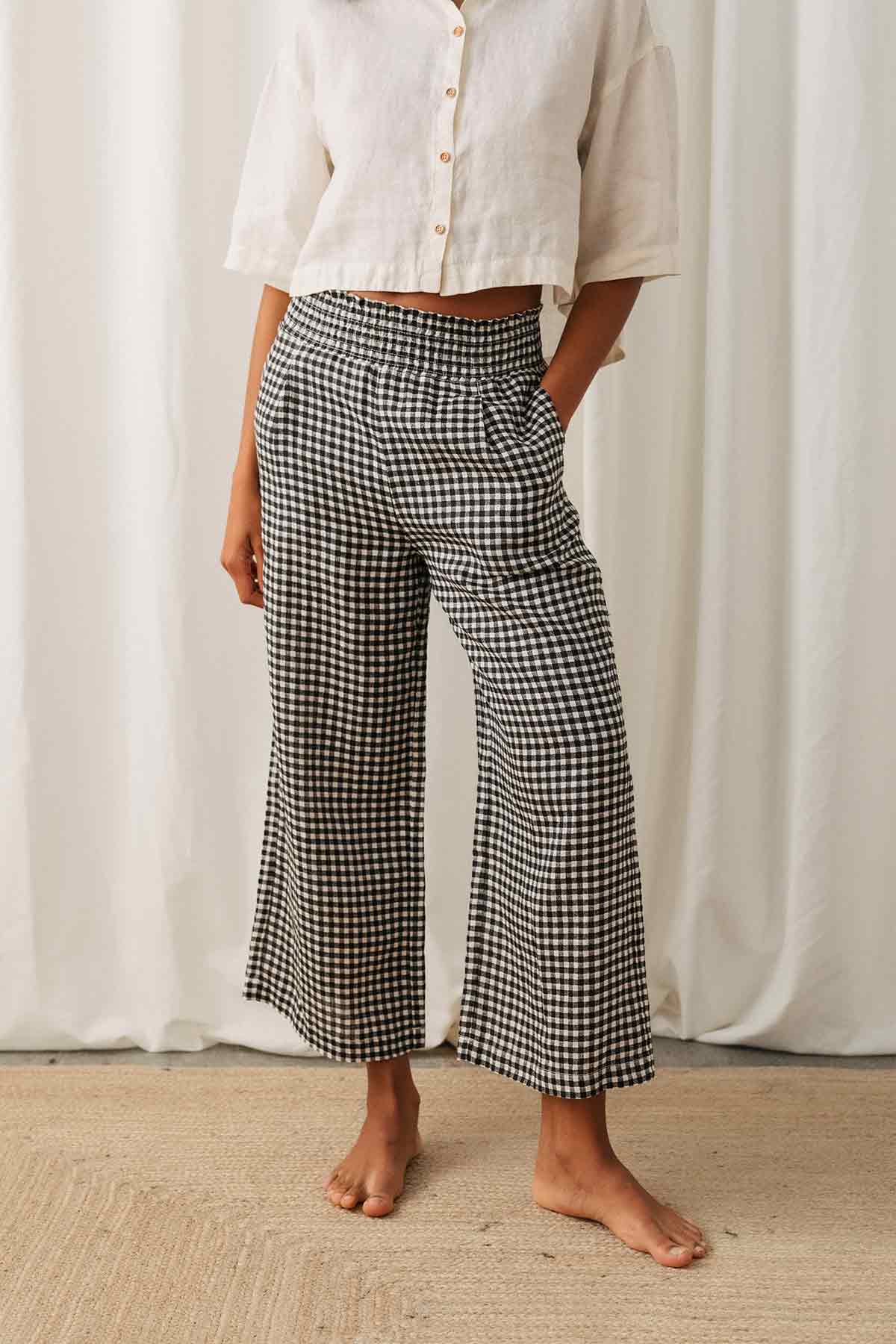 meta-hover, sustainable linen pants