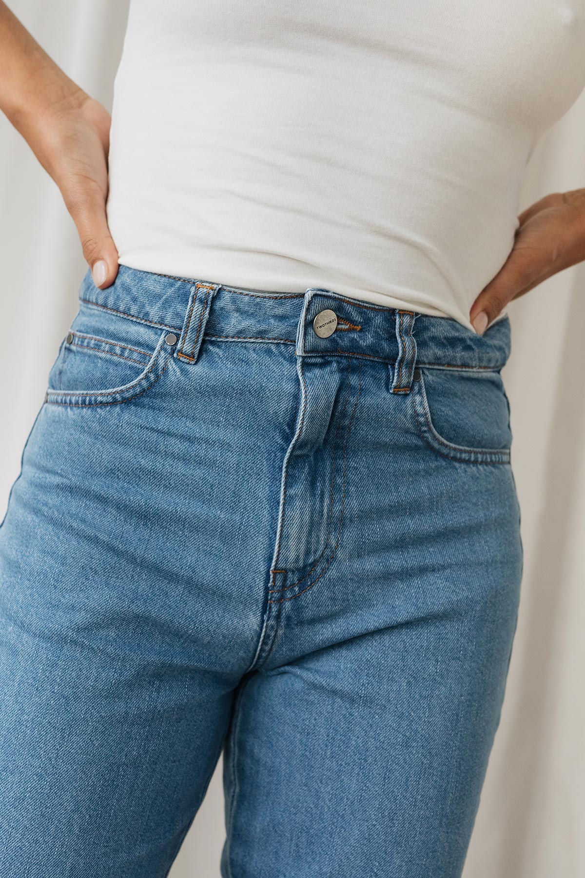 High-waist eco-friendly denim