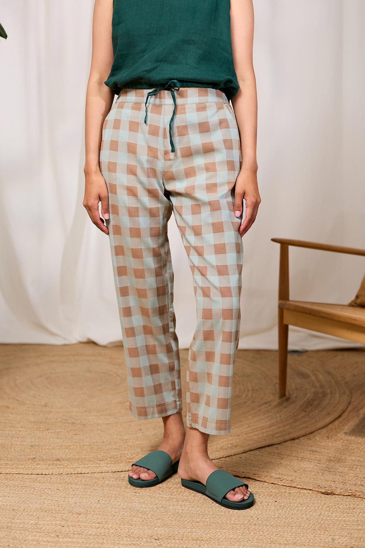 meta-hover, organic cotton checked tapered pants