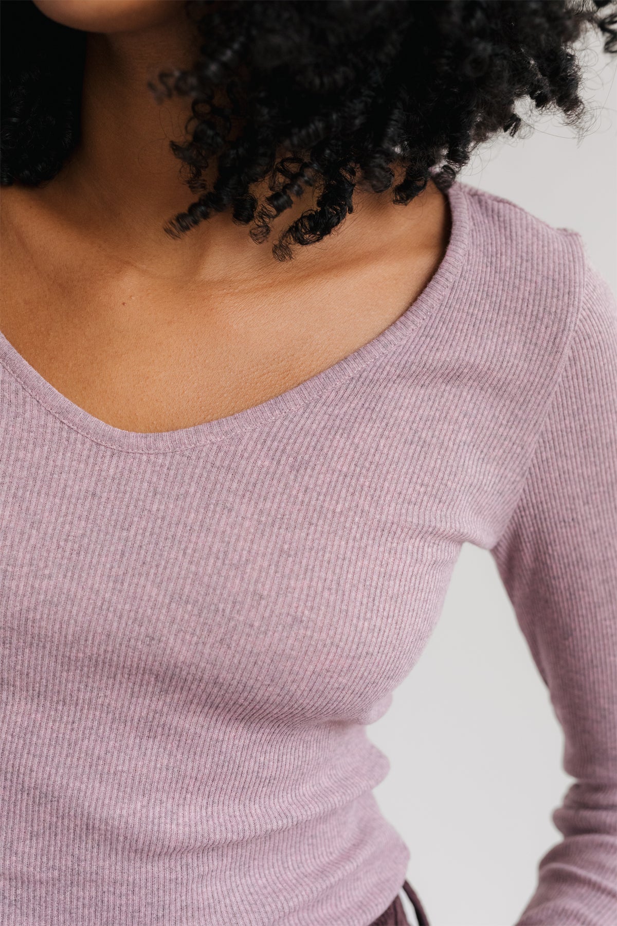 Women pink sweatshirt with vertical ribs