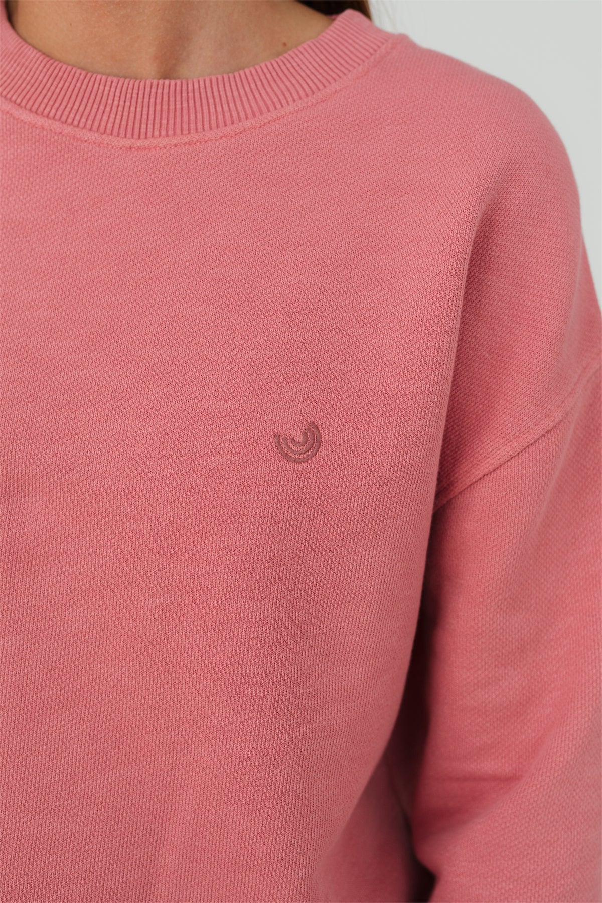 pink sustanaible sweater for women