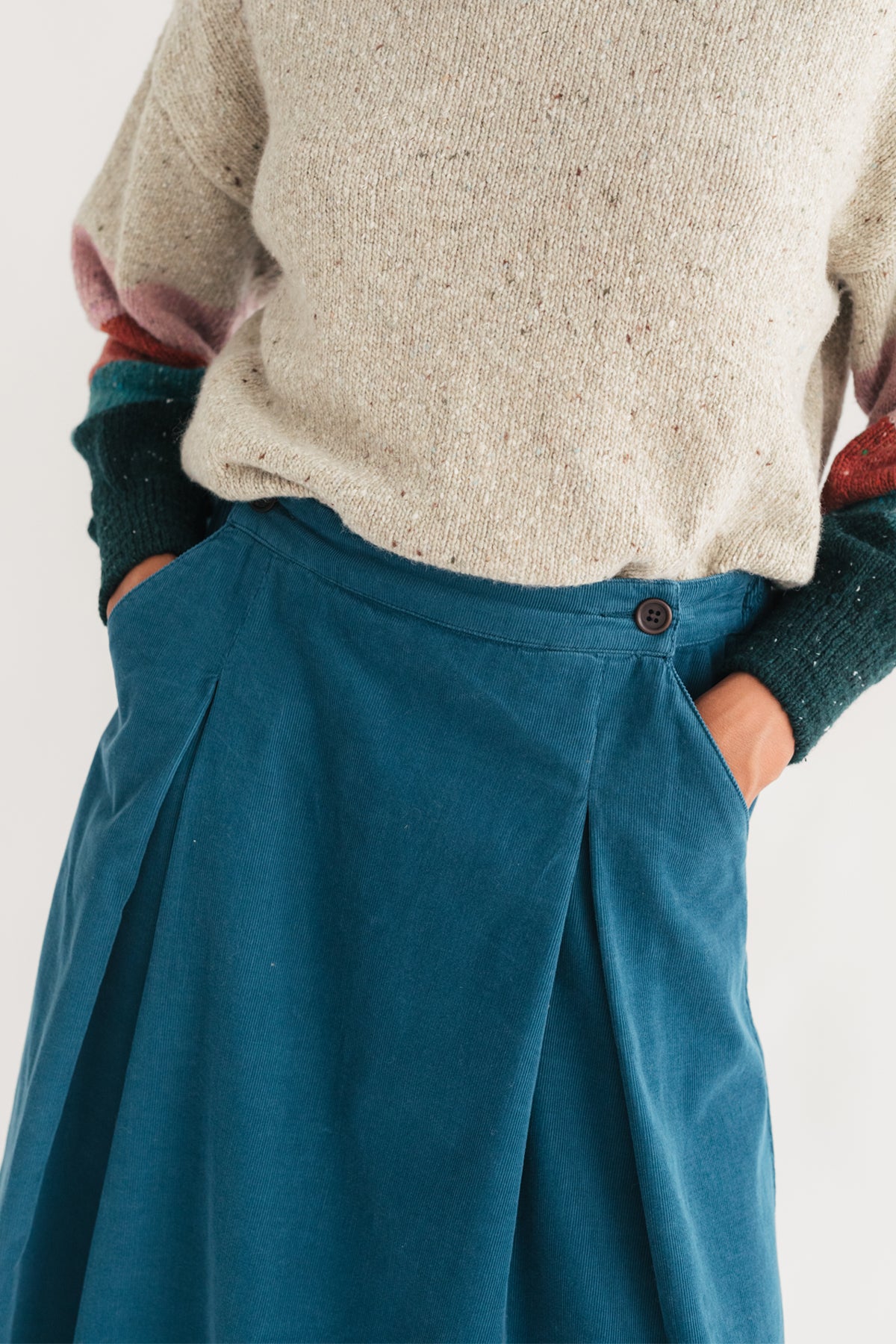 corduroy blue skirt with pockets