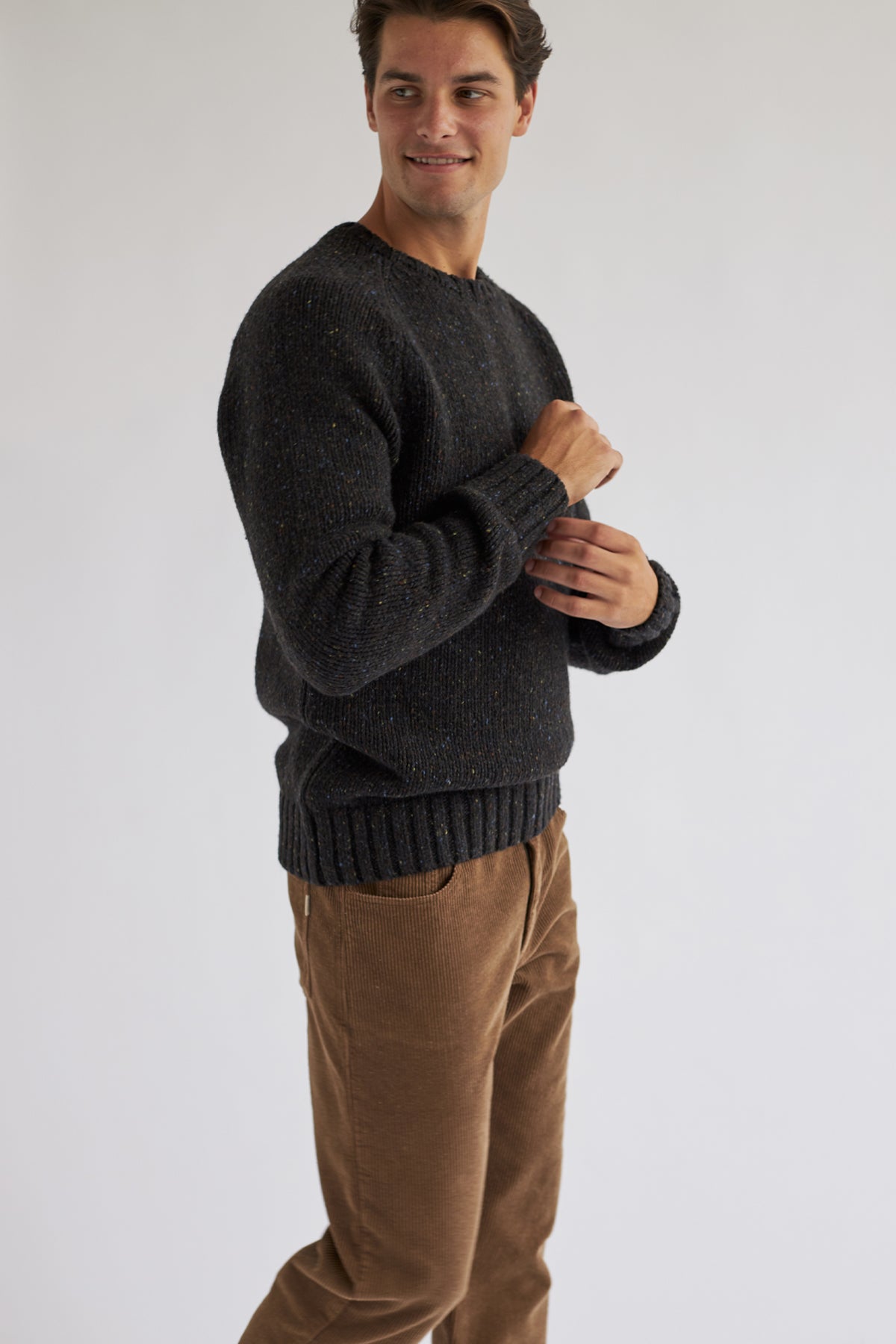 meta-hover, warm and durable sustainable knit