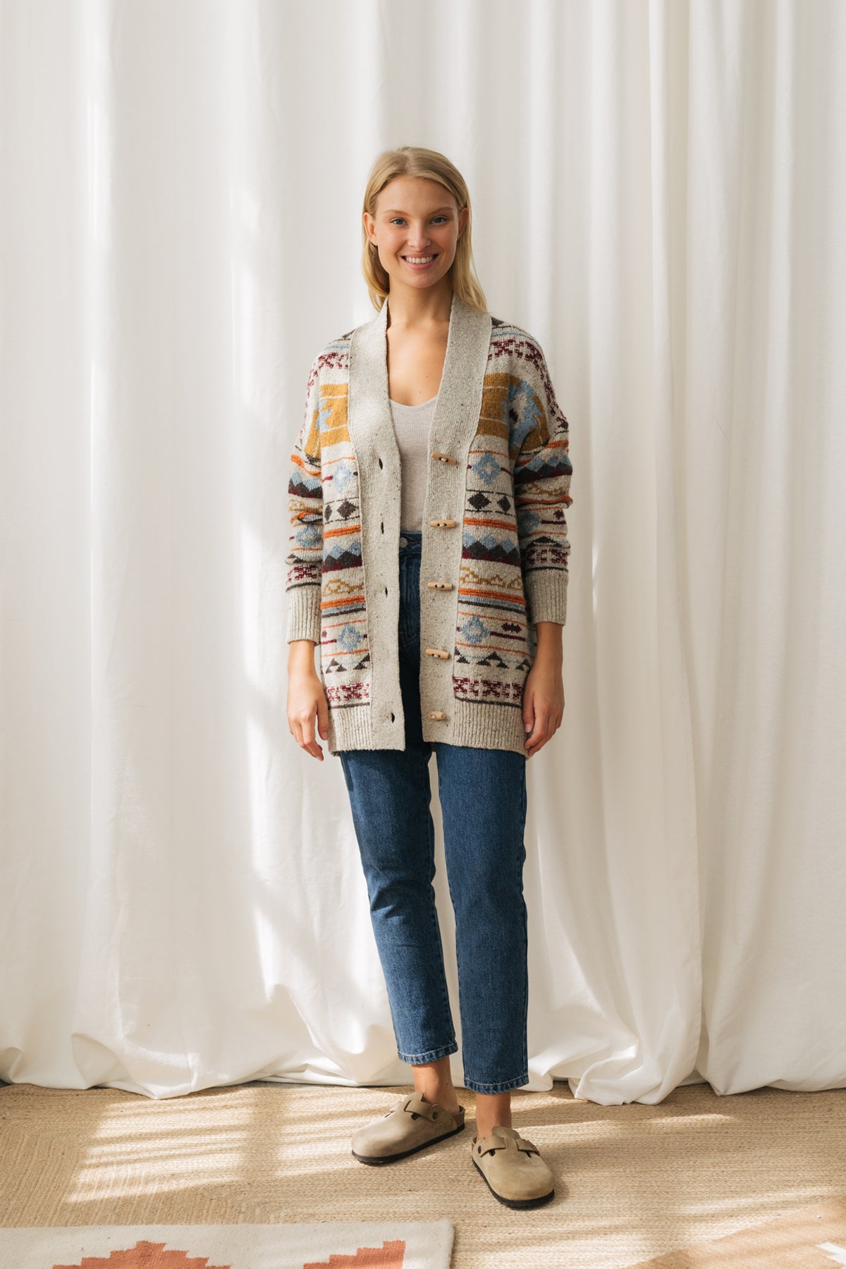 Durable and sustainable cardigan for women