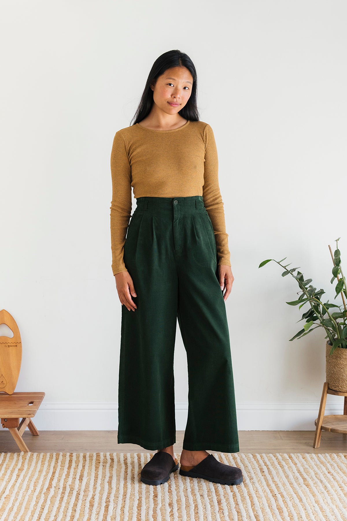 wide leg cut microcorduroy green pants