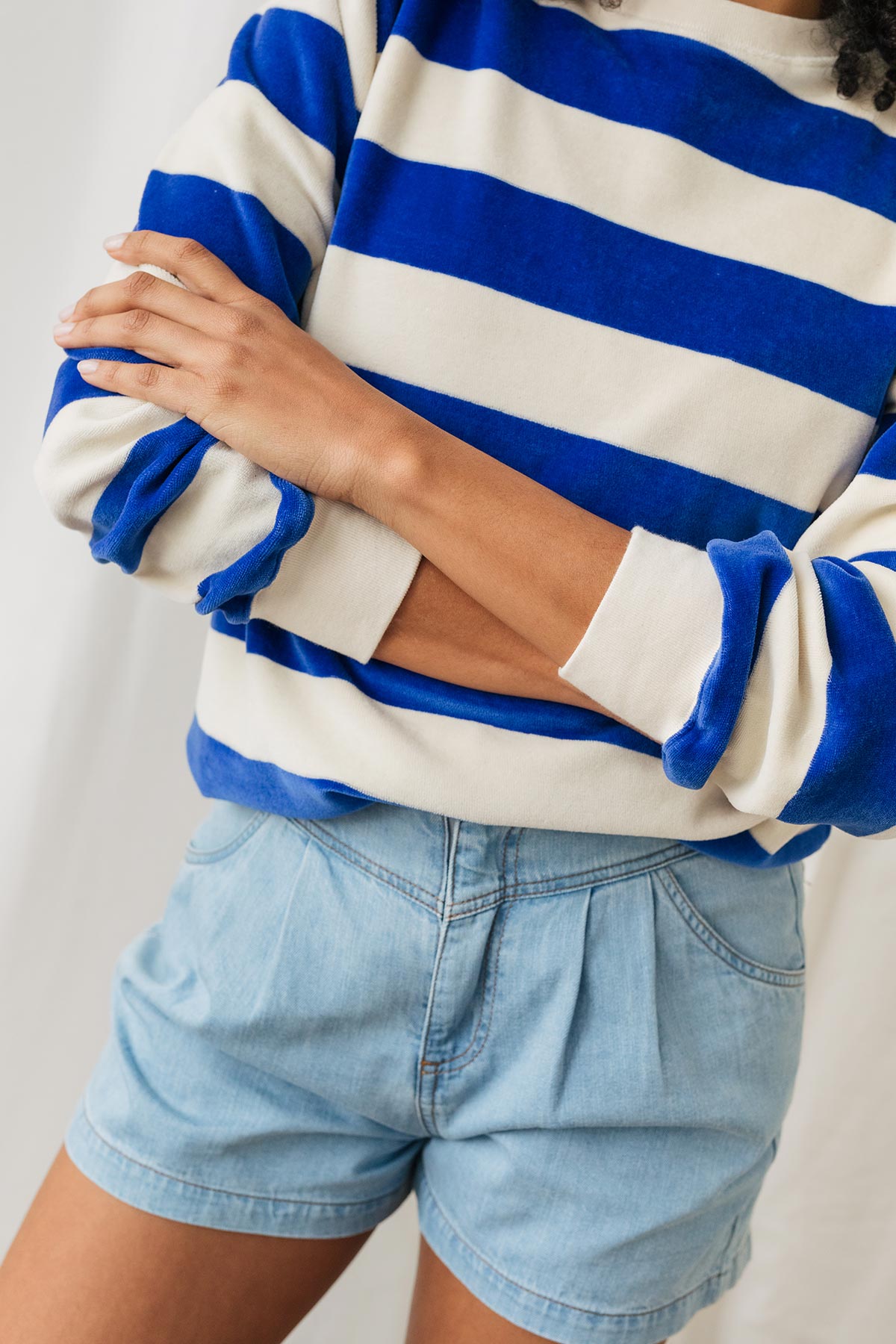 Vegan velour sweater with marine stripes