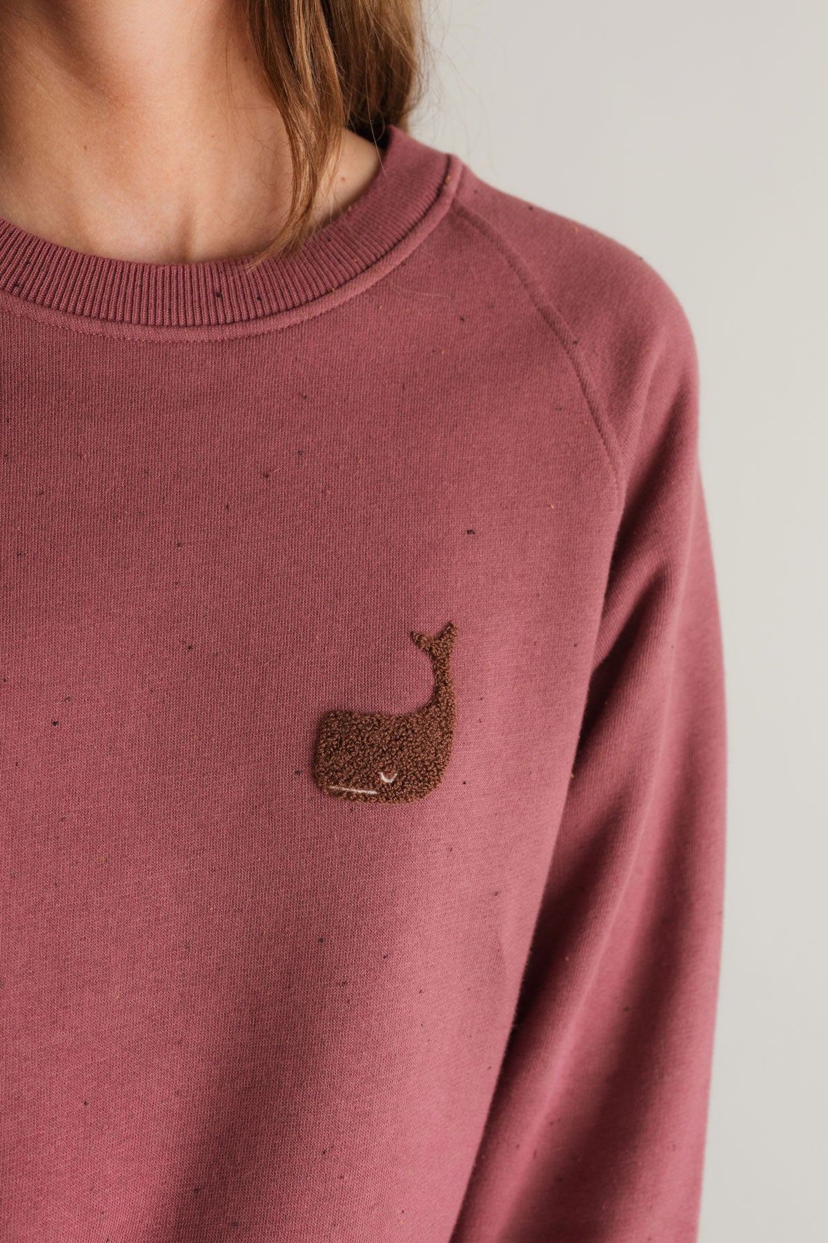 Whale logo sweatshirt in burnt berry