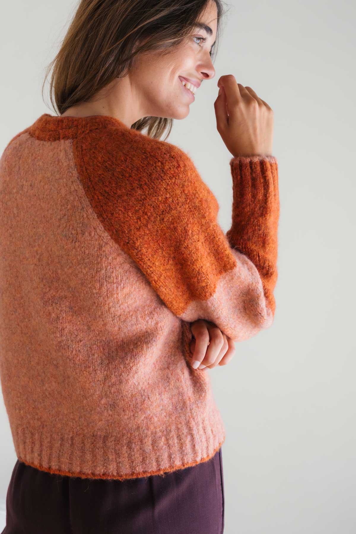 Sustainable knit in warm terracotta