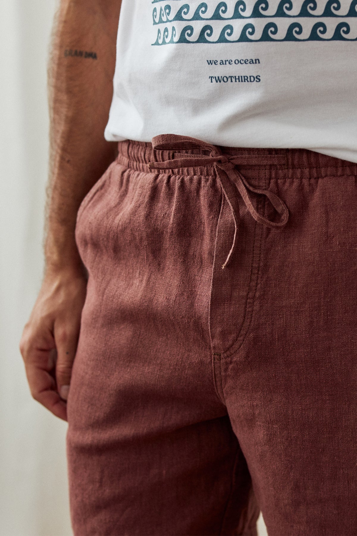 meta-hover, vegan linen shorts