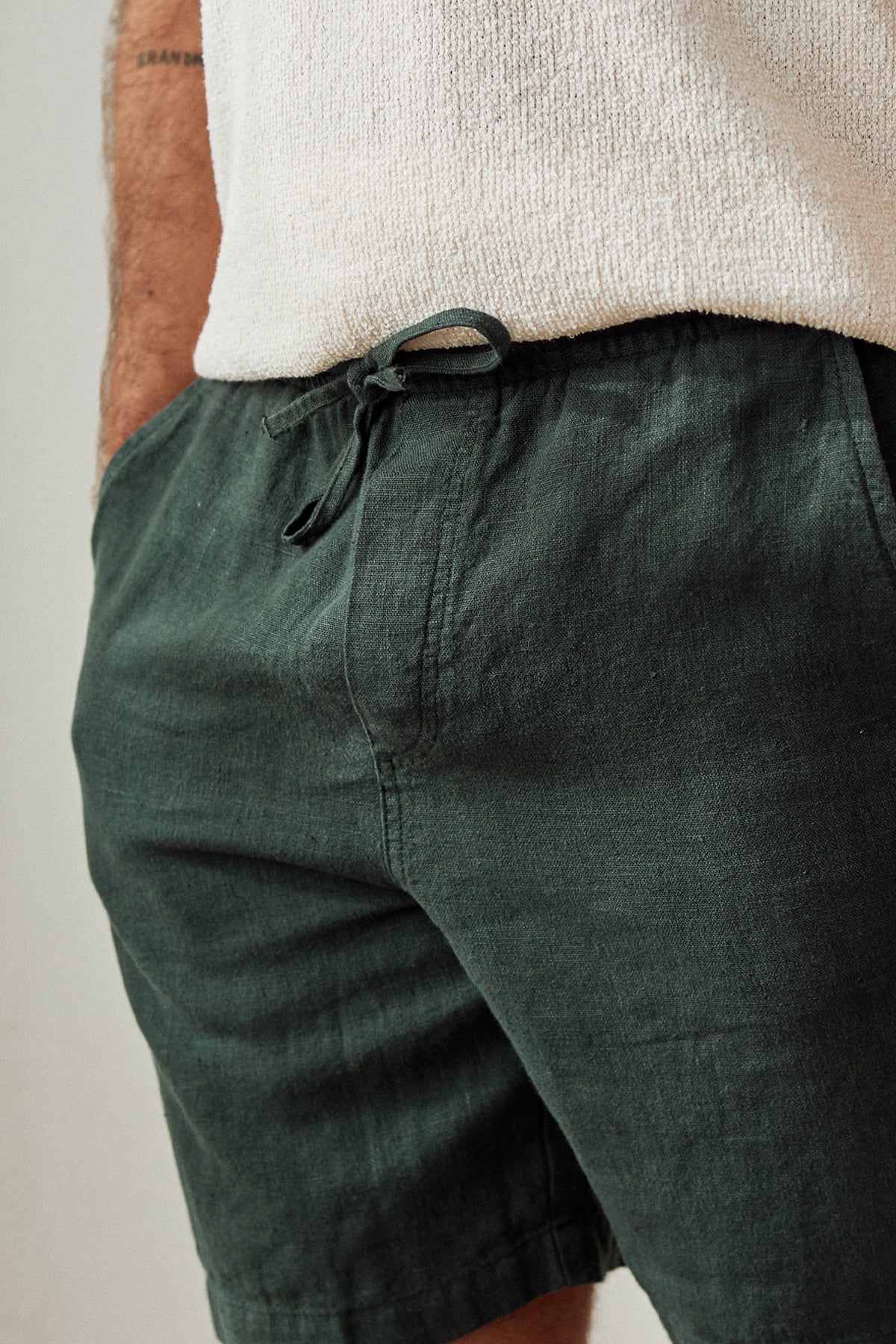 linen green shorts for men