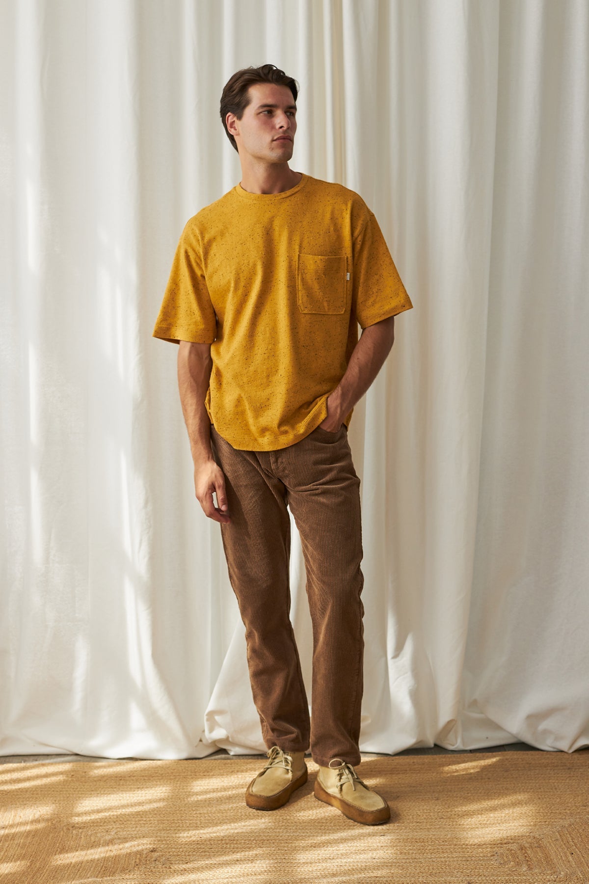 Five pockets corduroy brown trousers