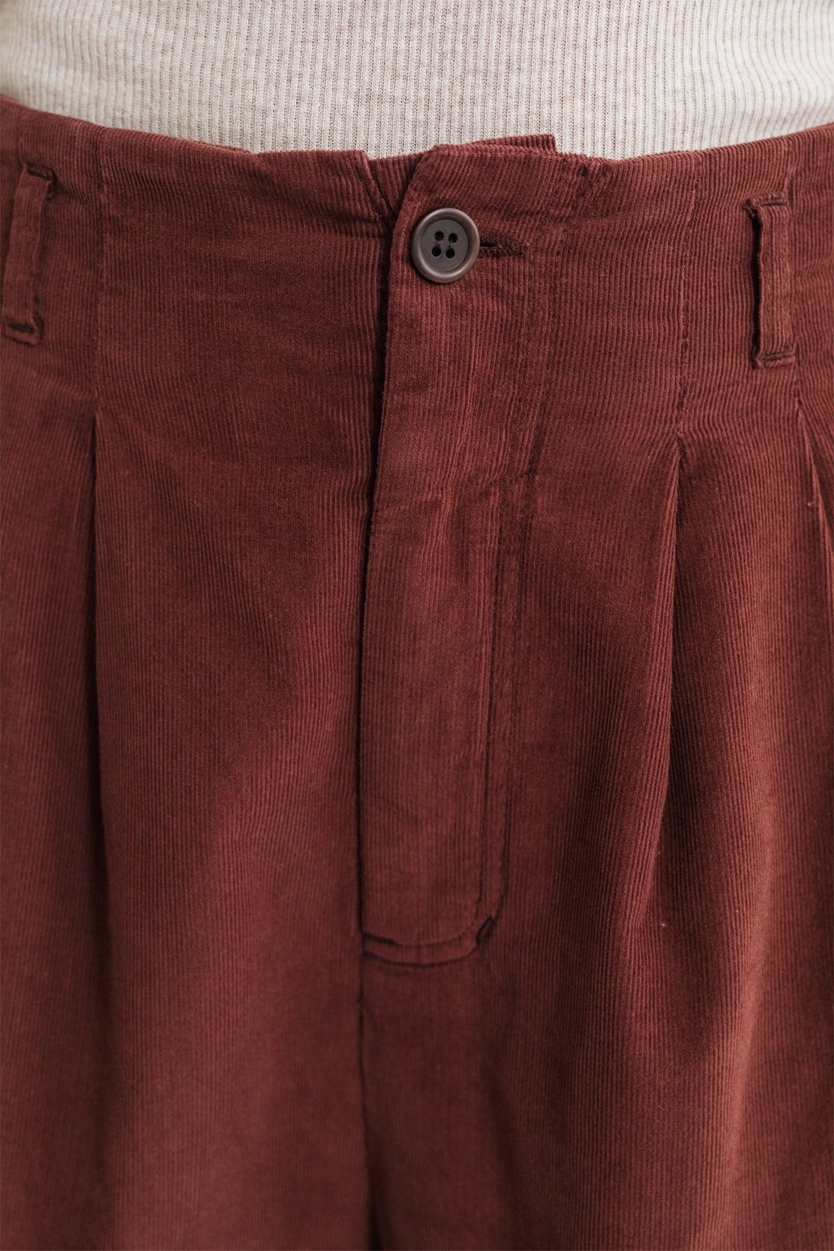 vegan microcorduroy pants with front pleats