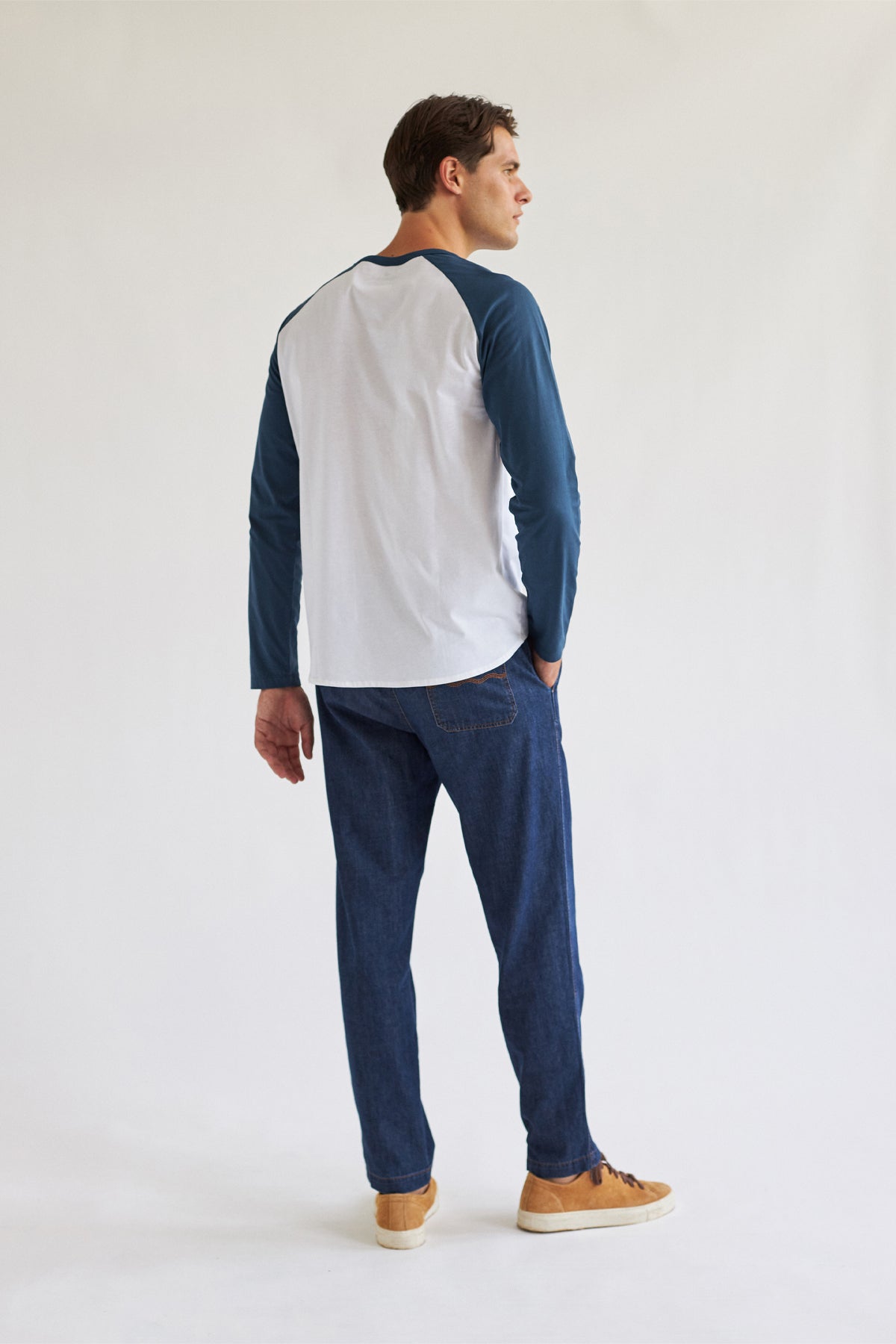 two-tone long sleeved t-shirt for man