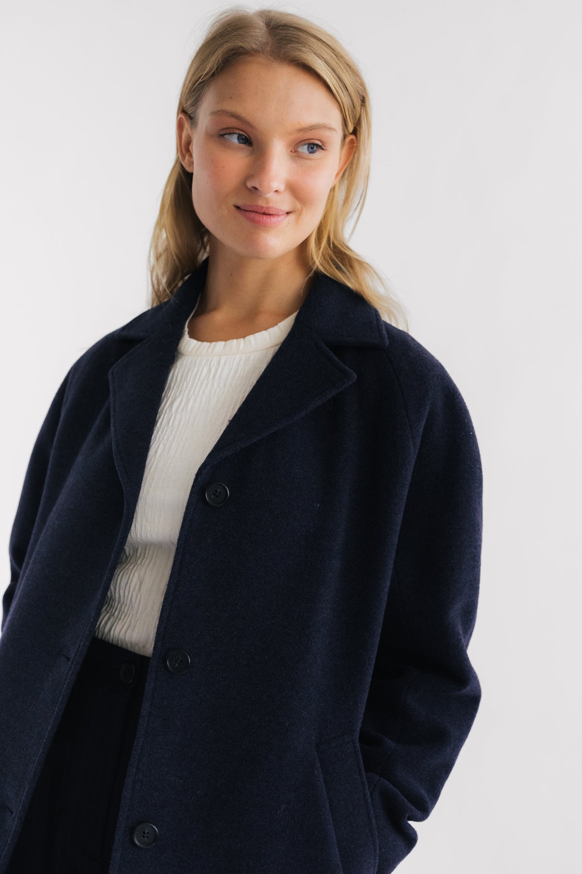 Ethical wool navy blue coat