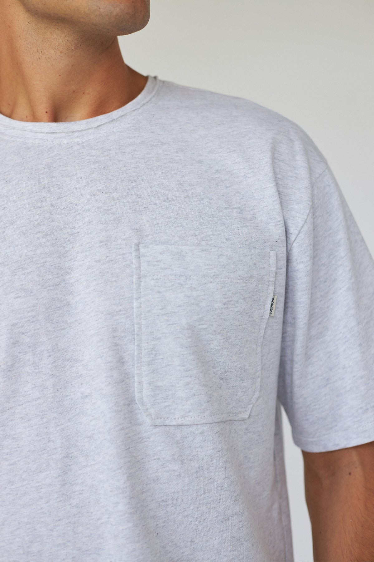 meta-hover, Oversized organic cotton t-shirt with breast pocket.