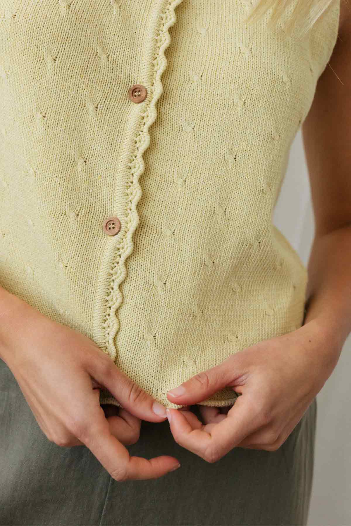  lightweight  yellow knit top