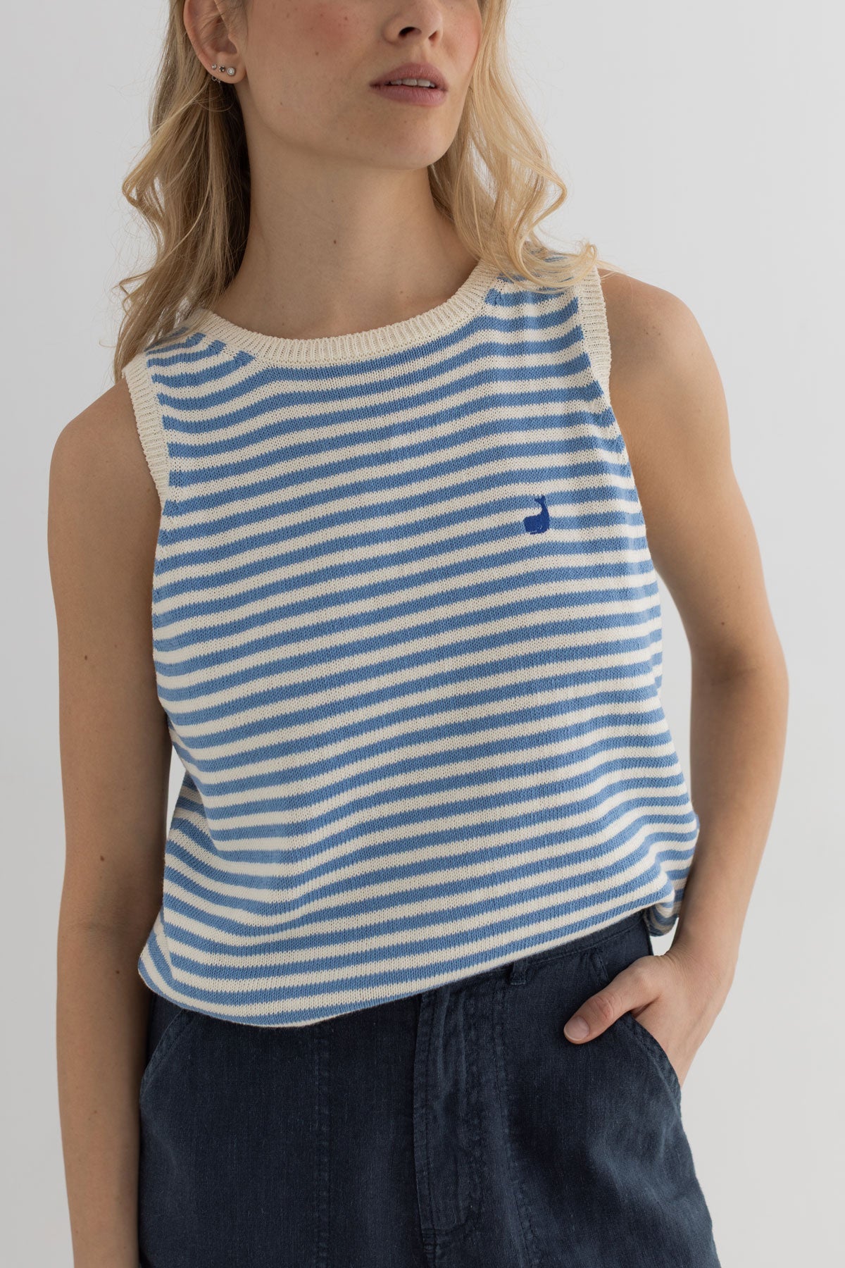 Denim blue stripes knit top women navy shorts wear view front